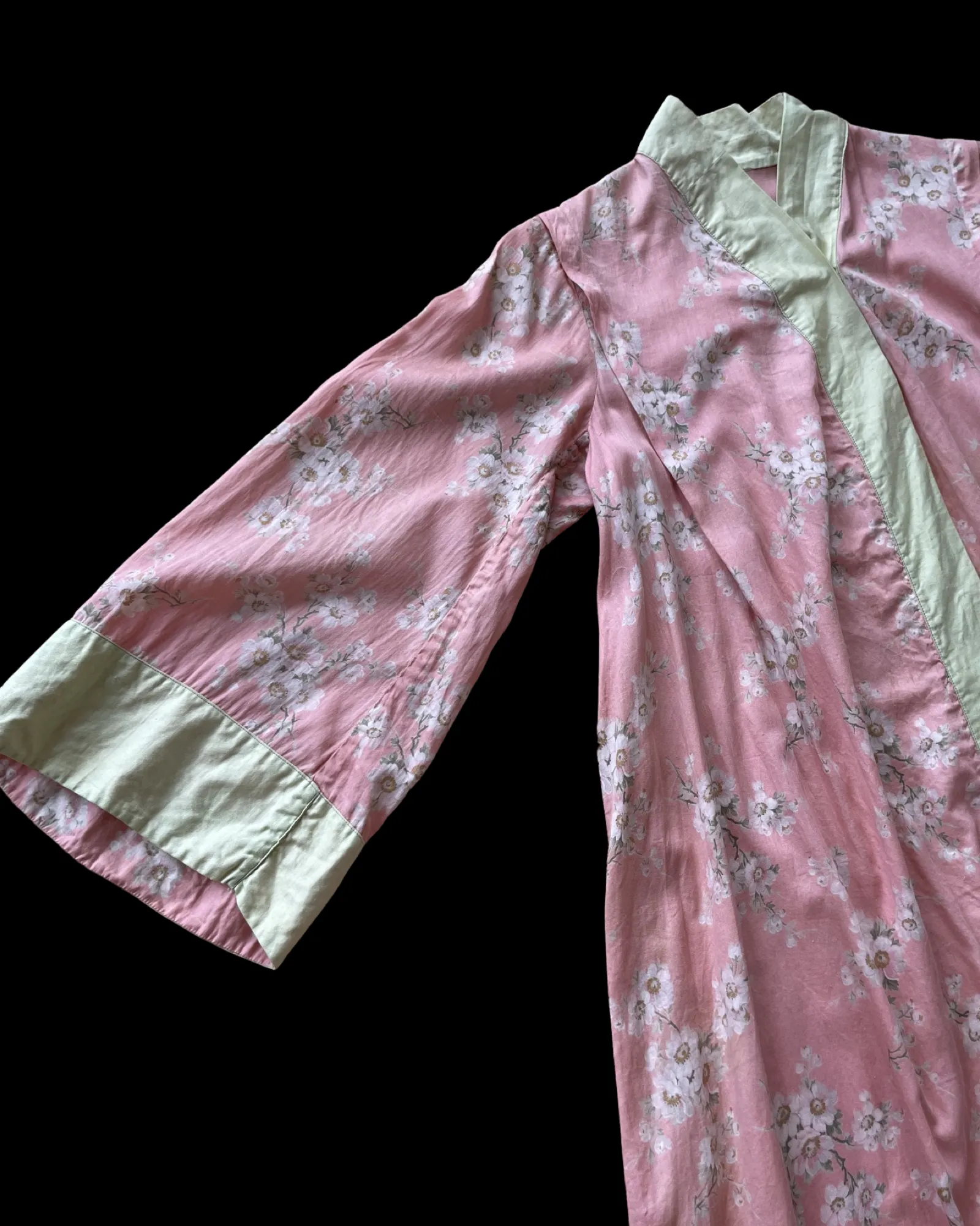 1930s Daisy Print Cotton Dressing Gown