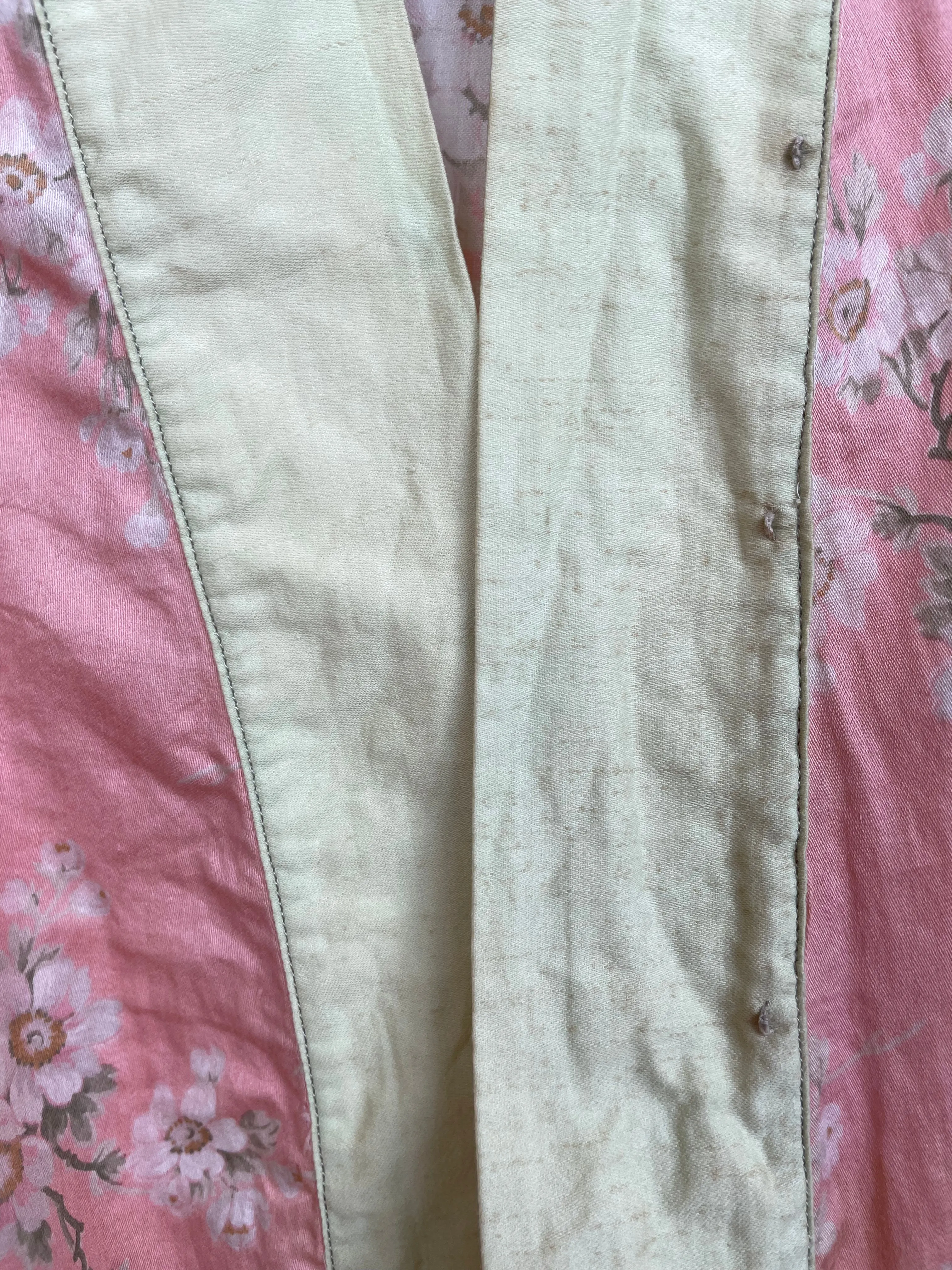 1930s Daisy Print Cotton Dressing Gown