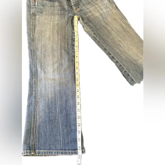 7 For All Mankind woman’s blue denim jeans. Size 27