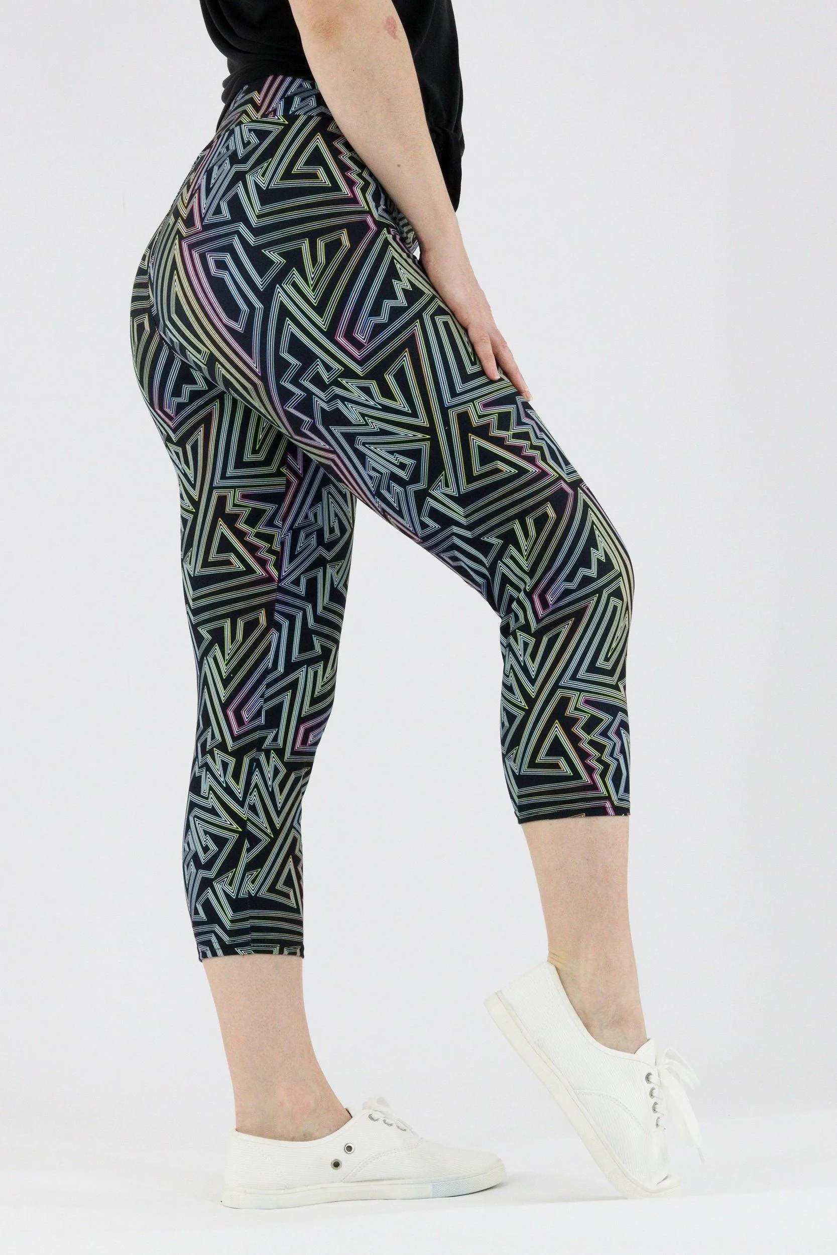 80s Vibe - Casual Capri Leggings