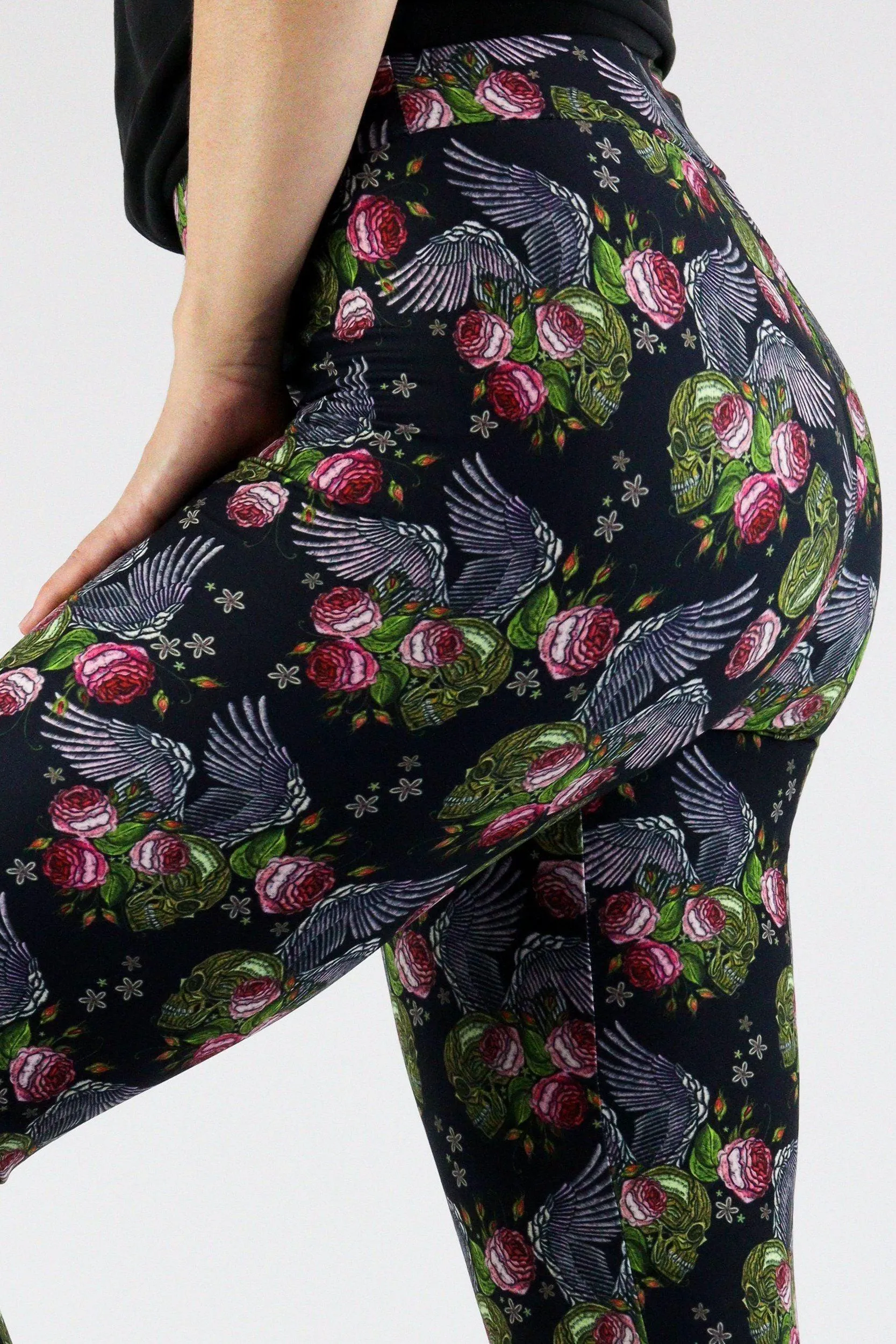 Angel Skull - Casual Capri Leggings