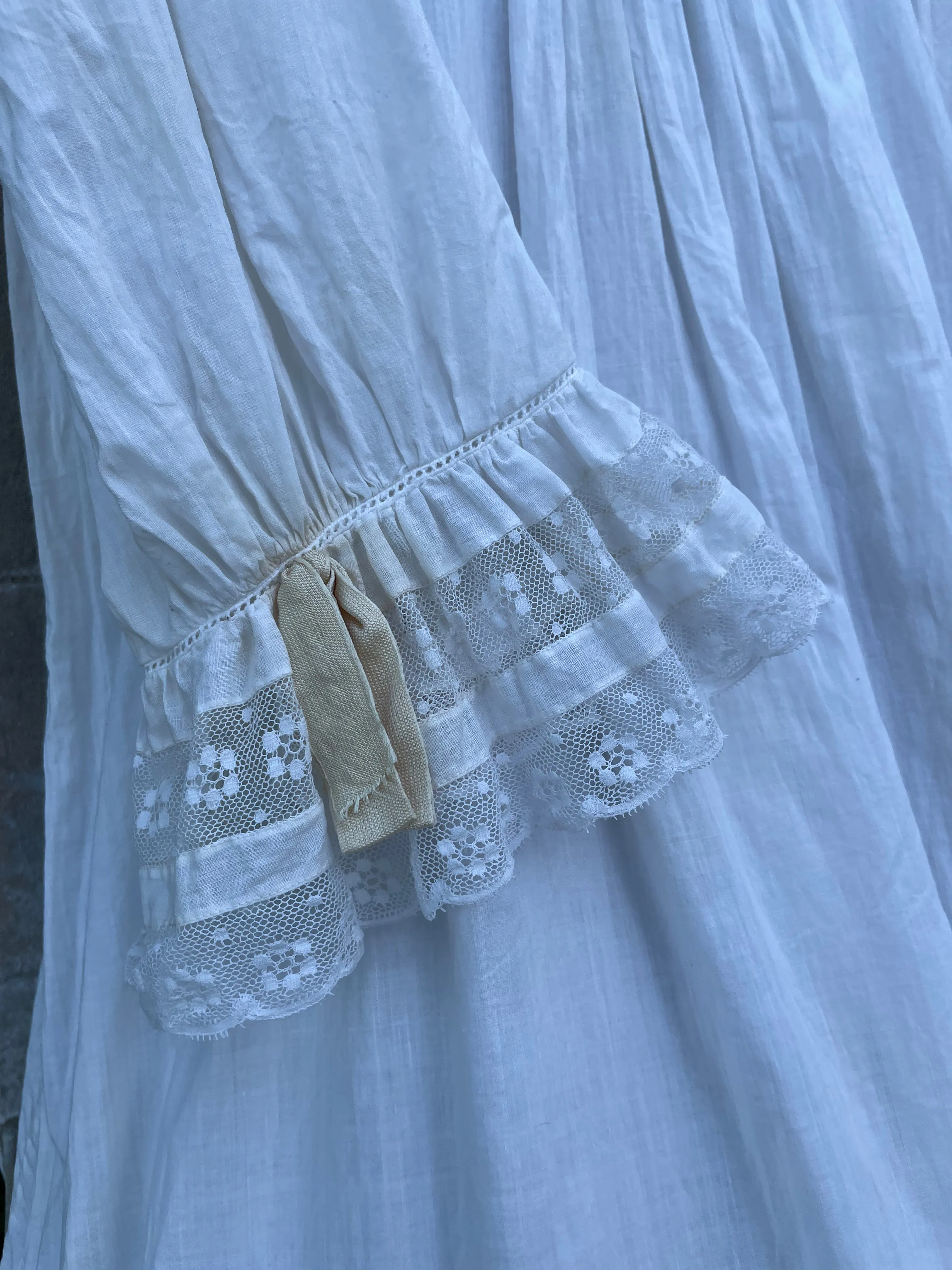 Antique Edwardian Cotton & Lace Boudoir Gown