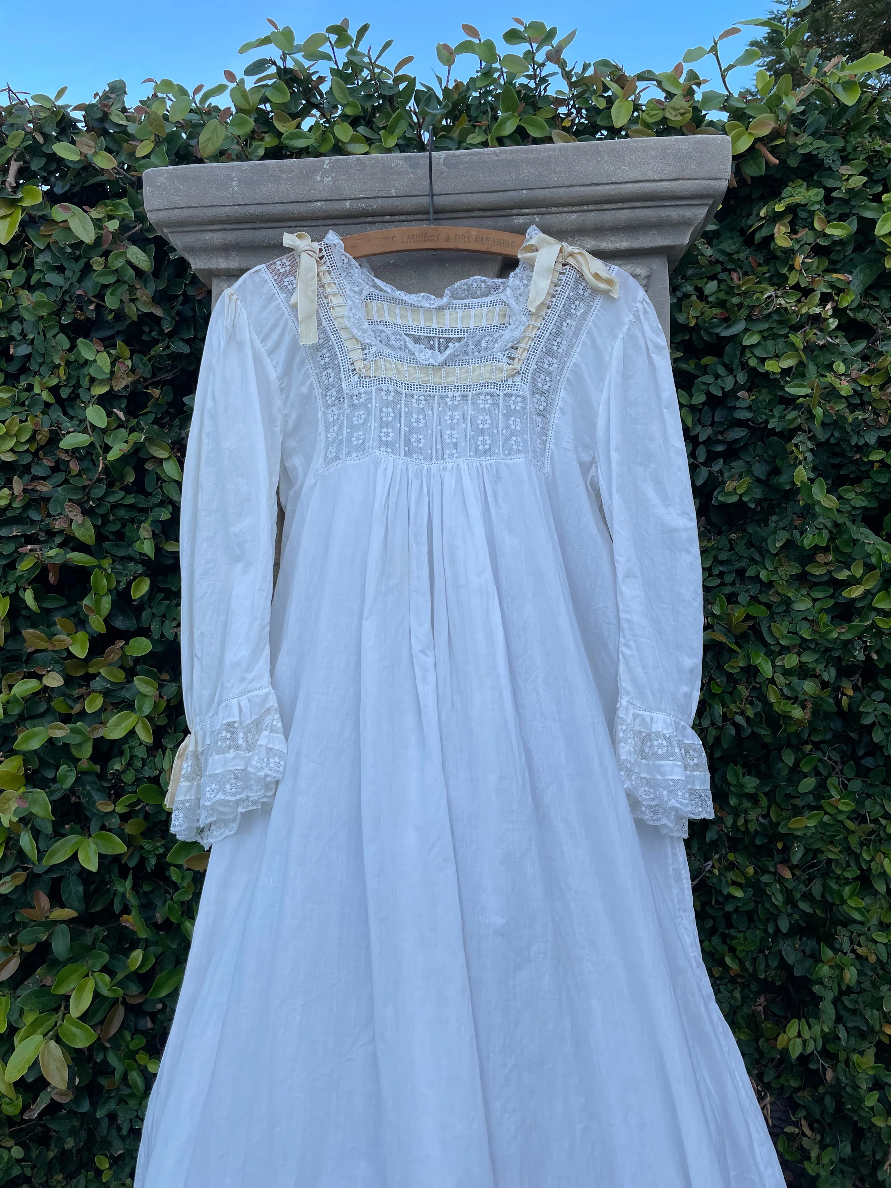 Antique Edwardian Cotton & Lace Boudoir Gown