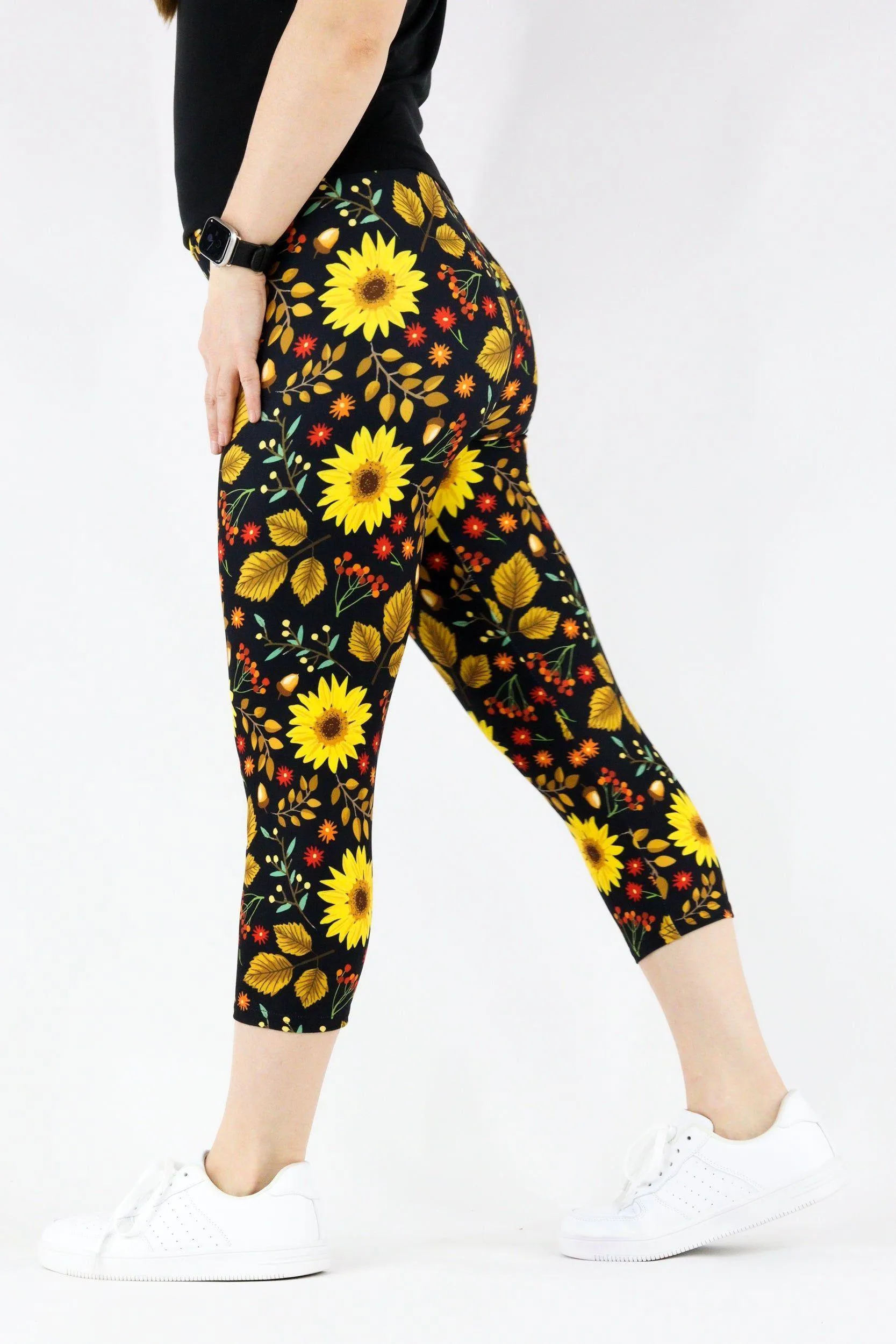 Autumn Sunflower - Casual Capri Leggings