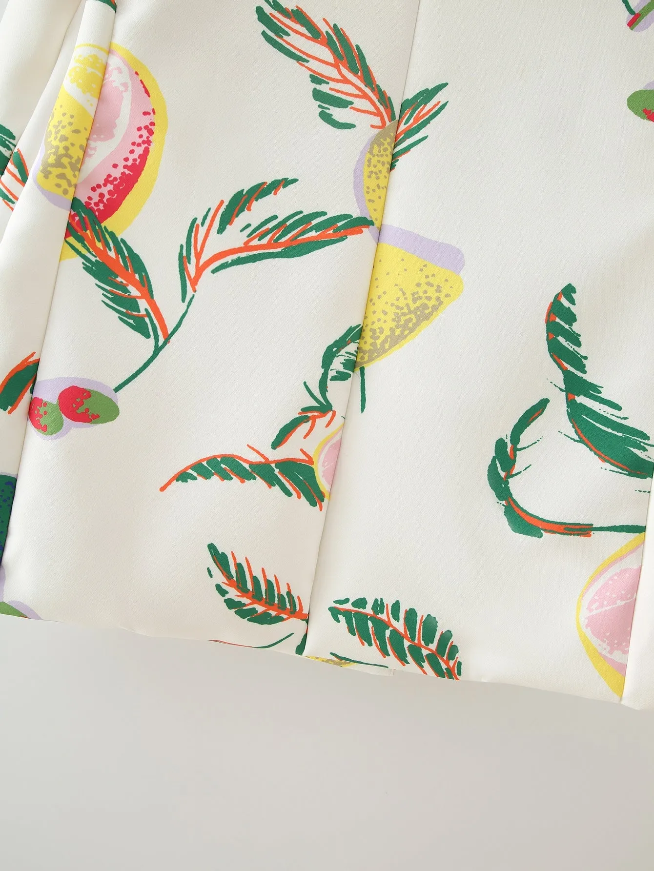 Aveloria Blazer de solapa con estampado de frutas
