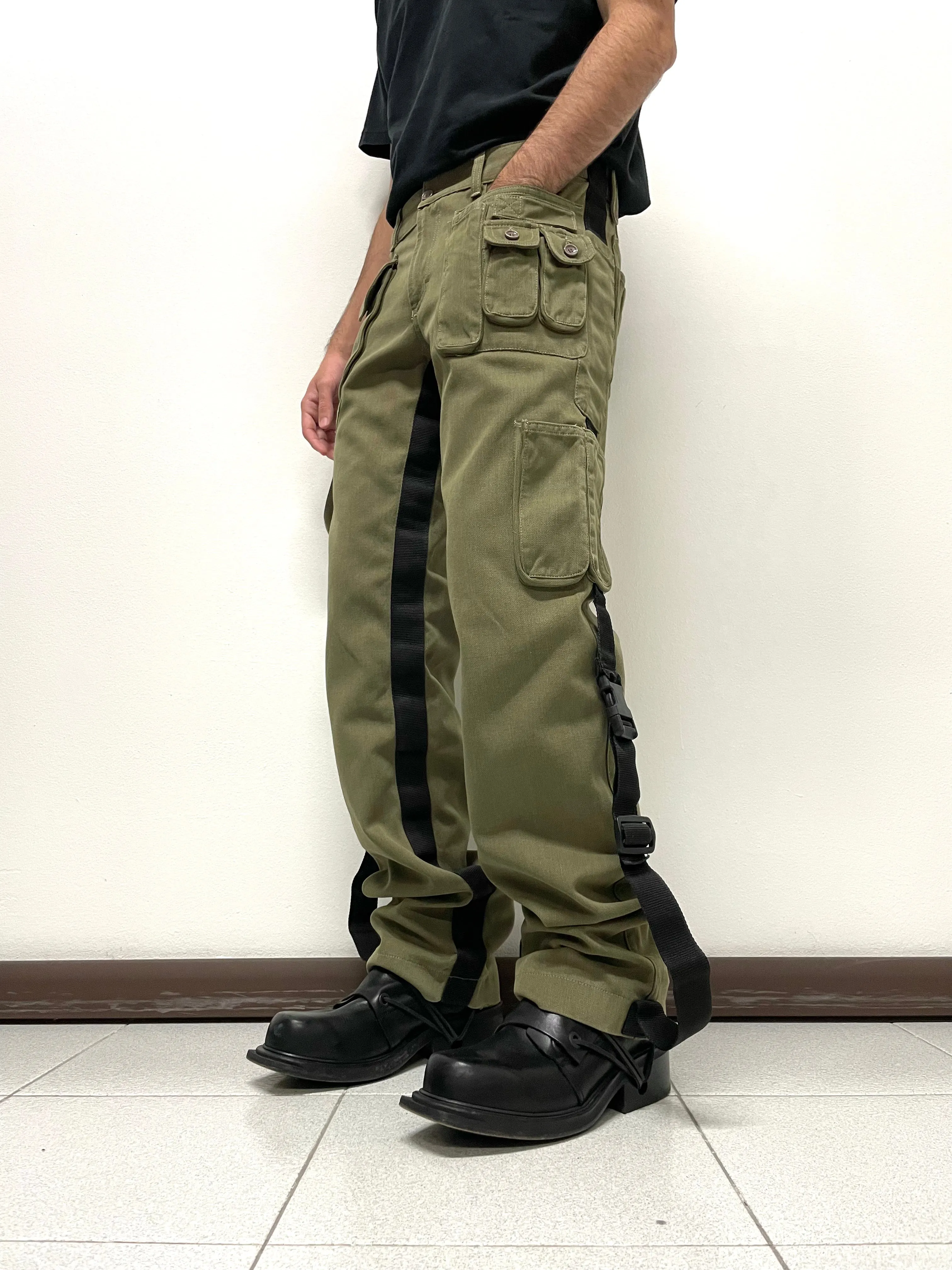 AW2003 Dolce & Gabbana bondage parachute cargo pants