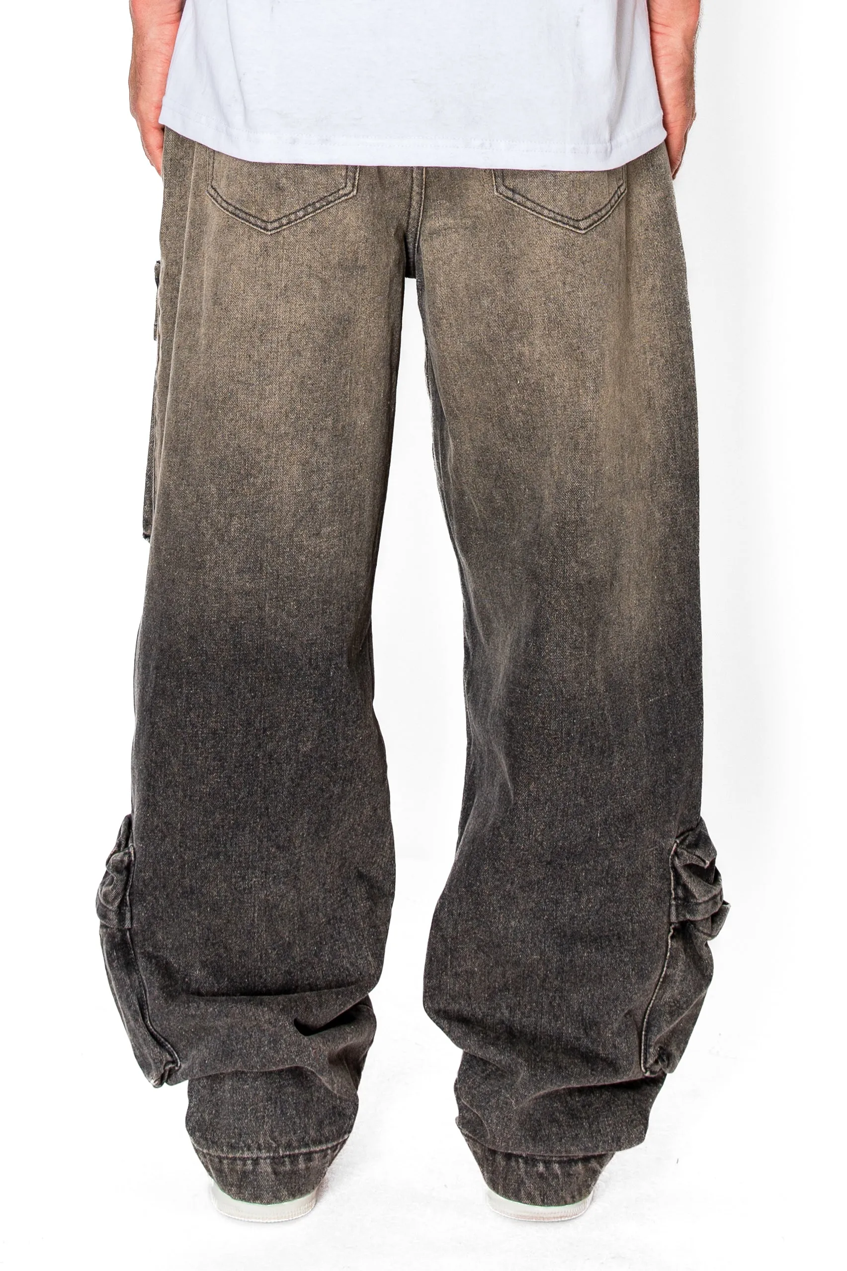 Baggy Fit Faded Wash Cargo Jeans