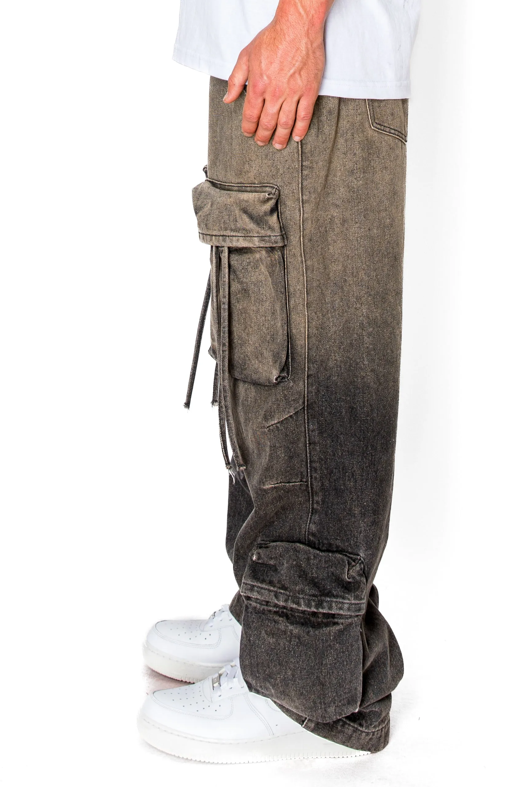 Baggy Fit Faded Wash Cargo Jeans