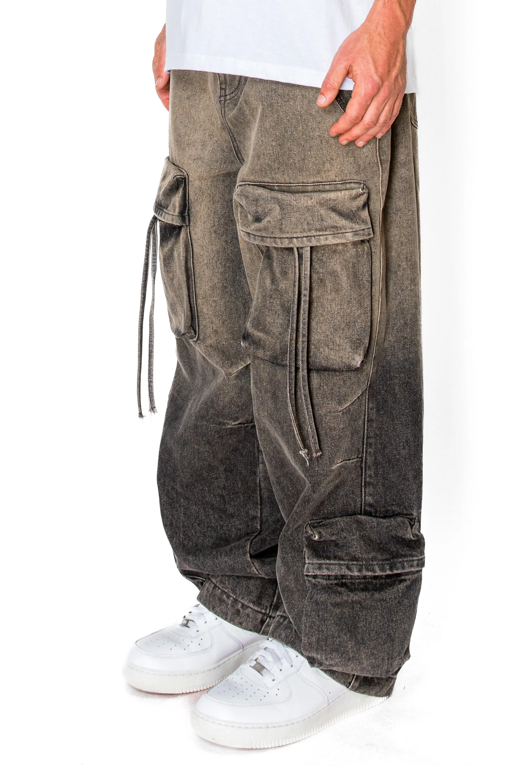 Baggy Fit Faded Wash Cargo Jeans