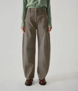 Barrel Denim Pants in Mocha