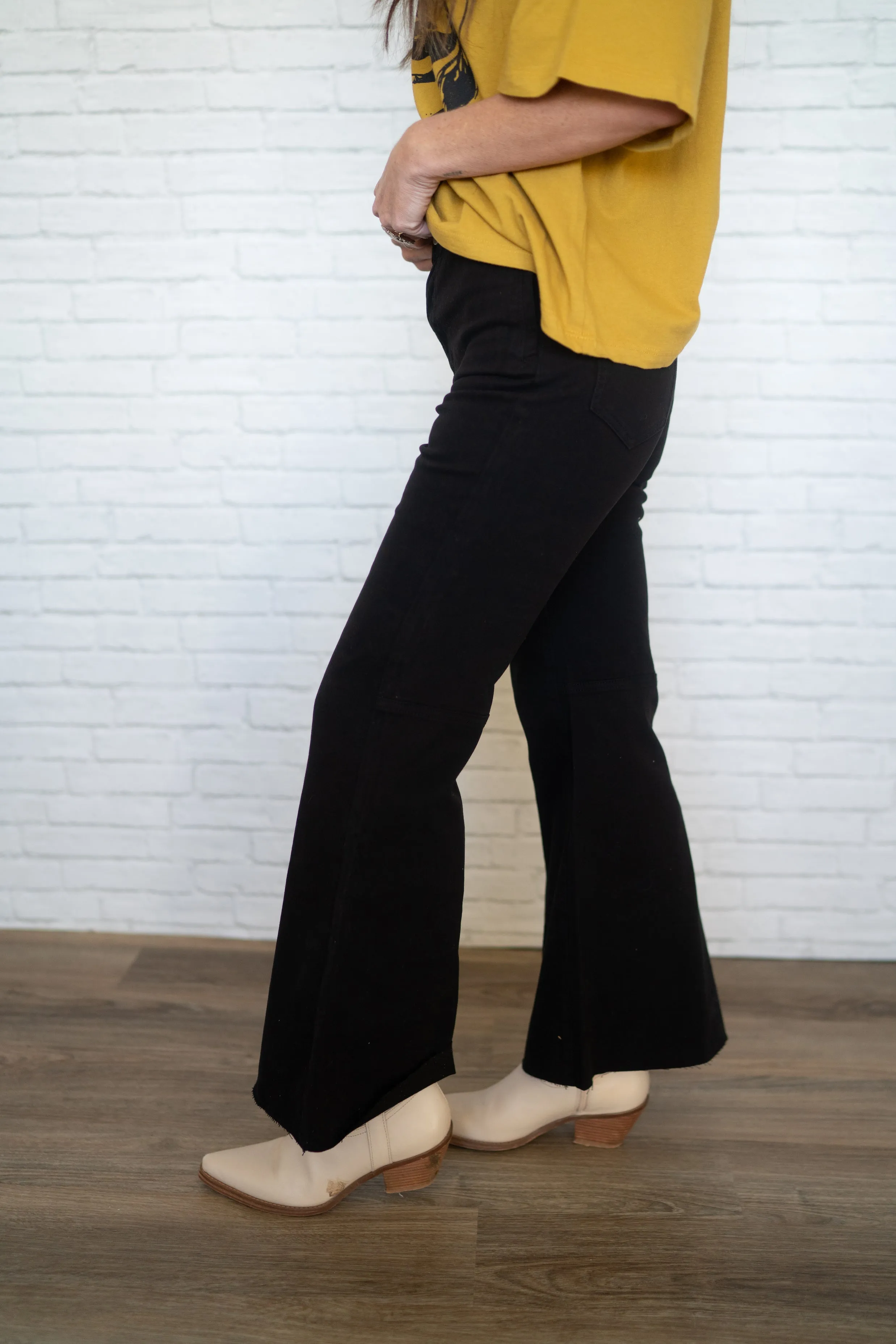 Bell of the Bottoms Pants | Black