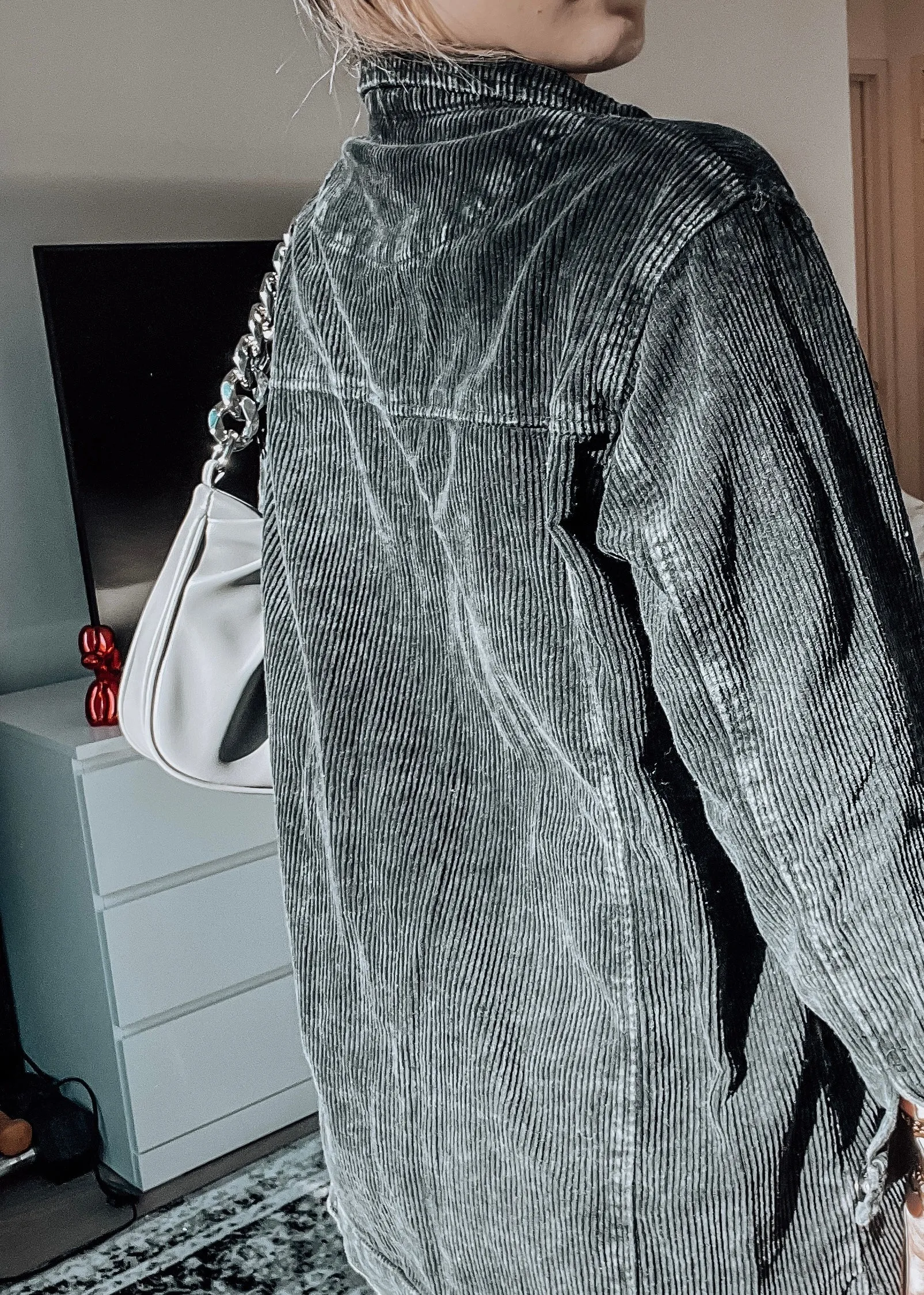 BLACK CORDUROY SHACKET