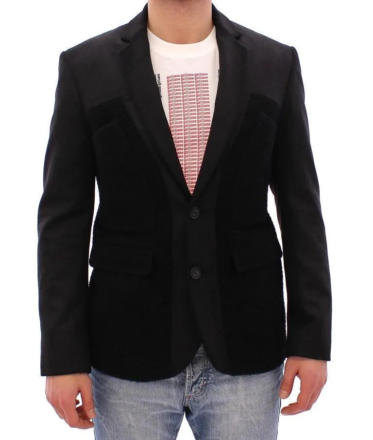 Black slim fitted blazer
