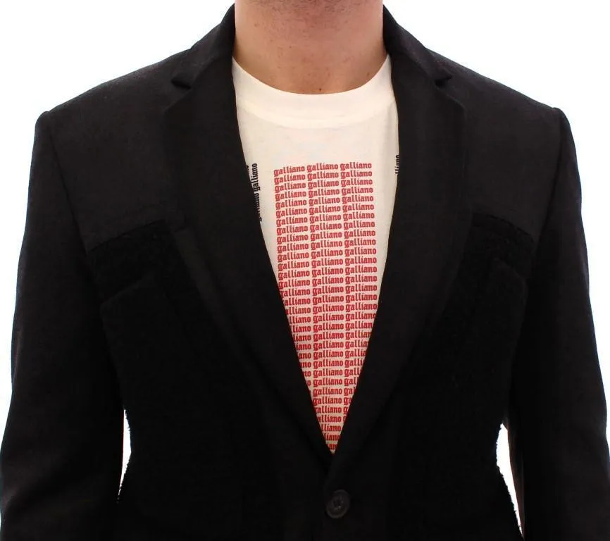 Black slim fitted blazer