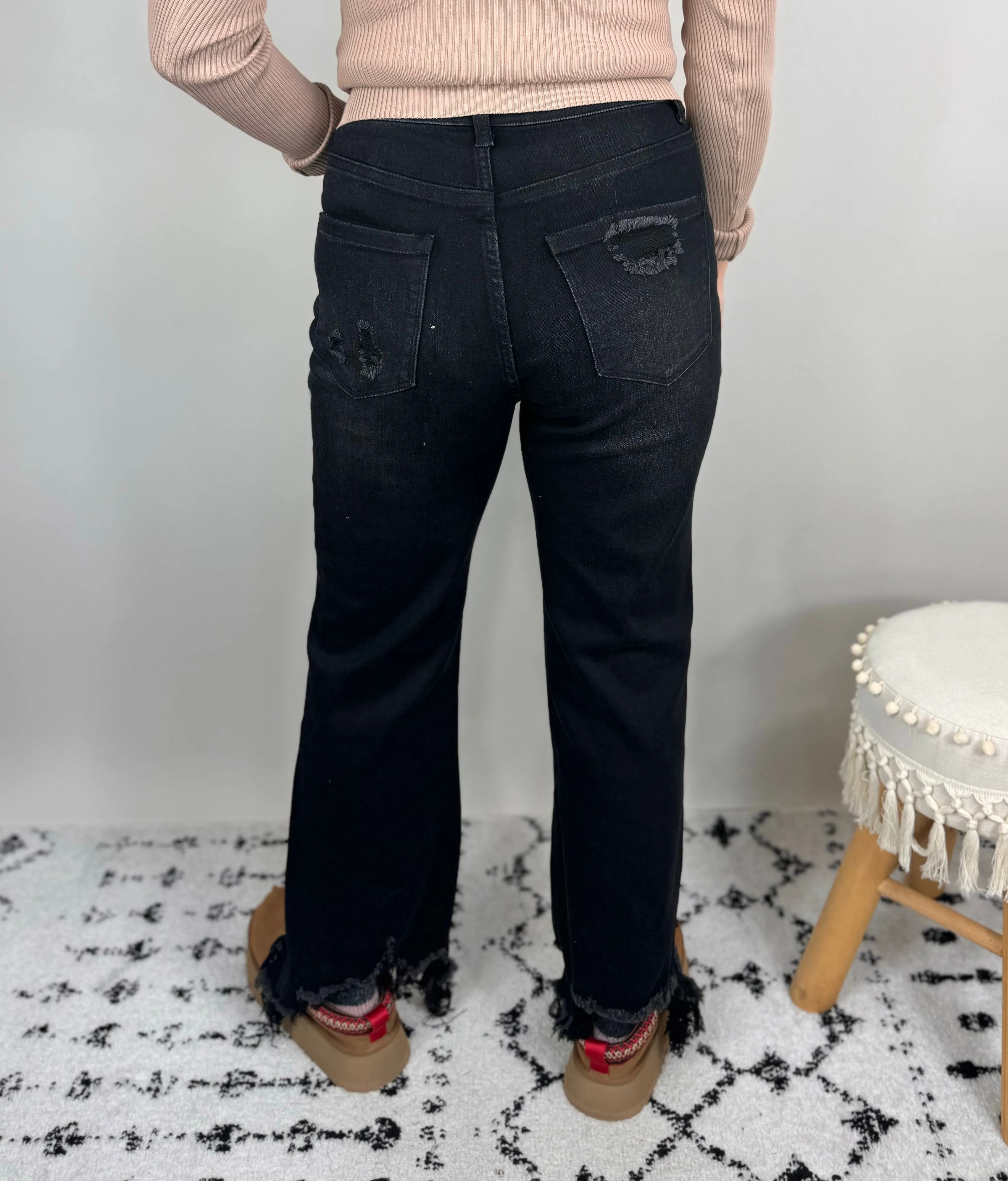 Black Urban Distressed Crop Jean