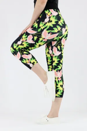 Blush Cockatoo - Casual Capri Leggings