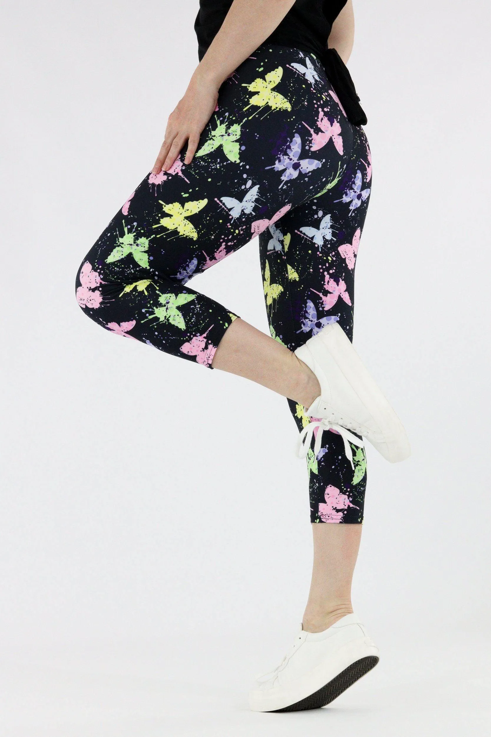 Butterfly Art - Casual Capri Leggings