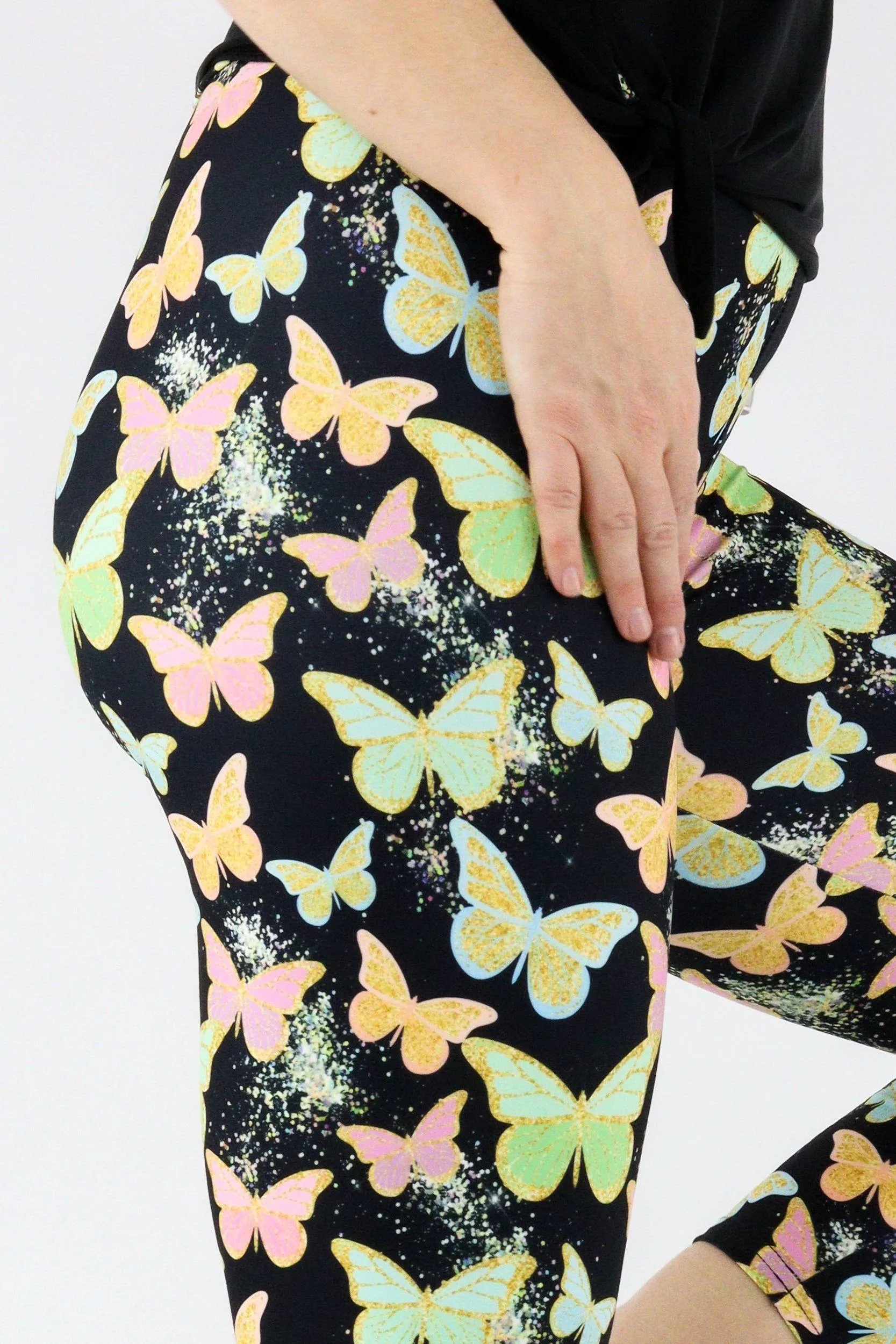 Butterfly Glitter - Casual Capri Leggings