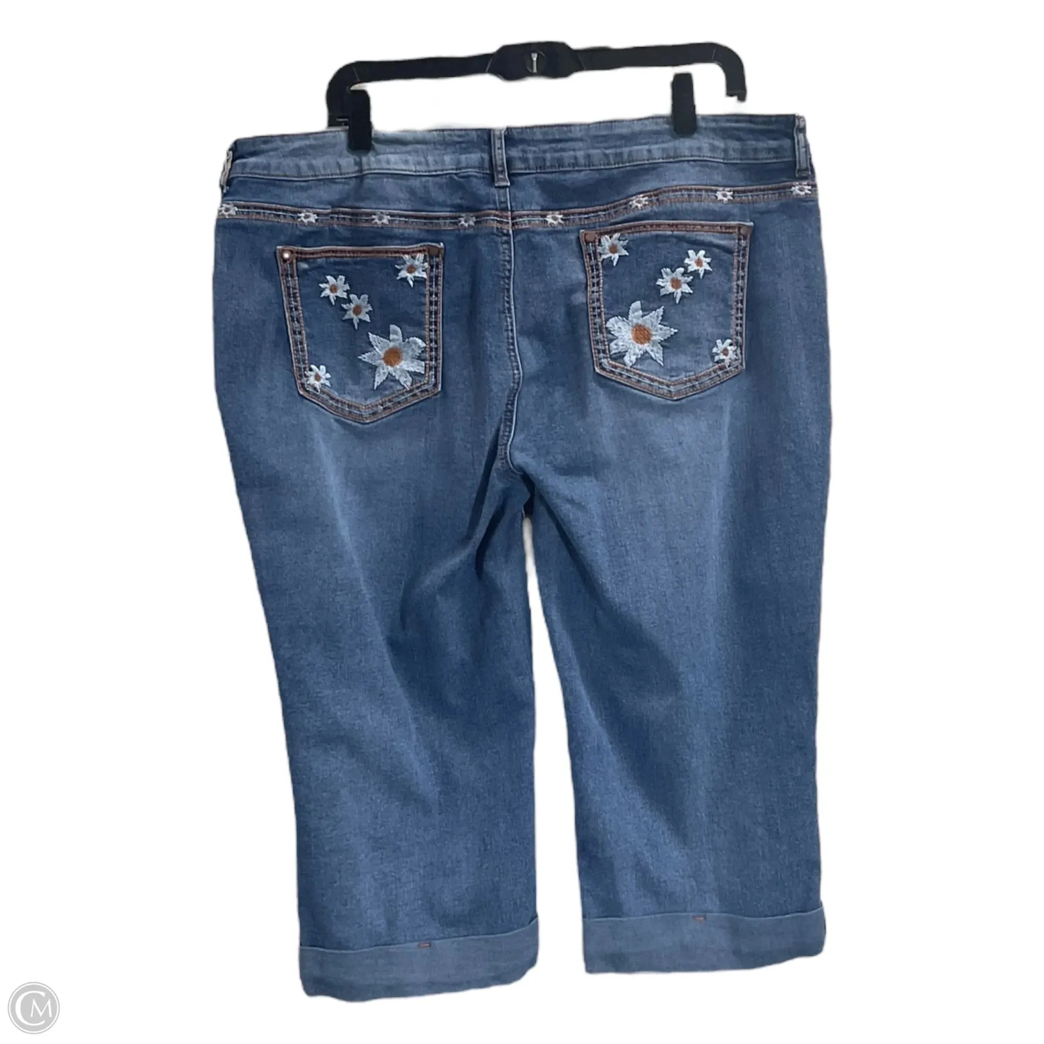 Capris By Clothes Mentor In Blue Denim, Size: 3x
