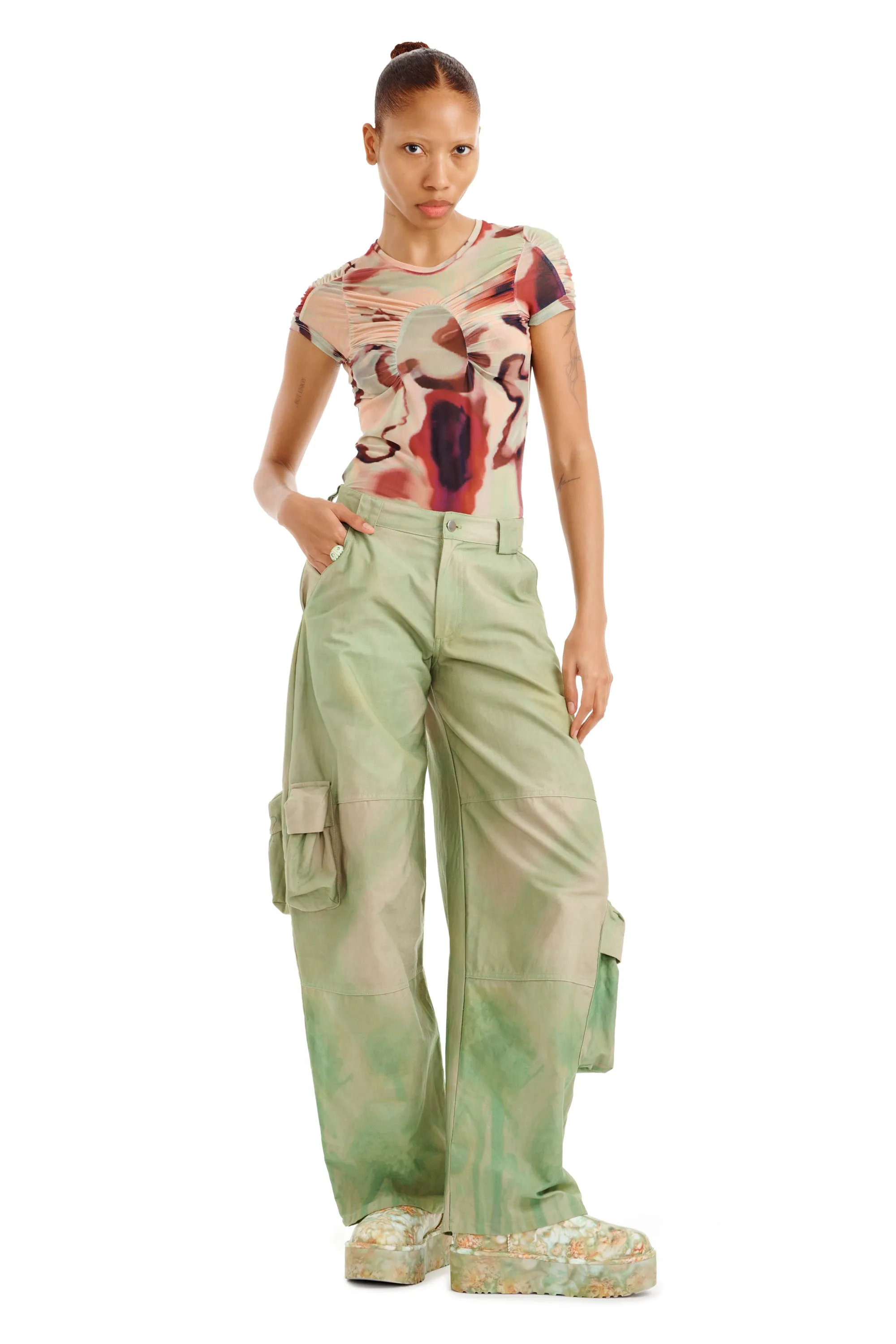 CELADON MUMS PLAID LAWN CARGO PANT