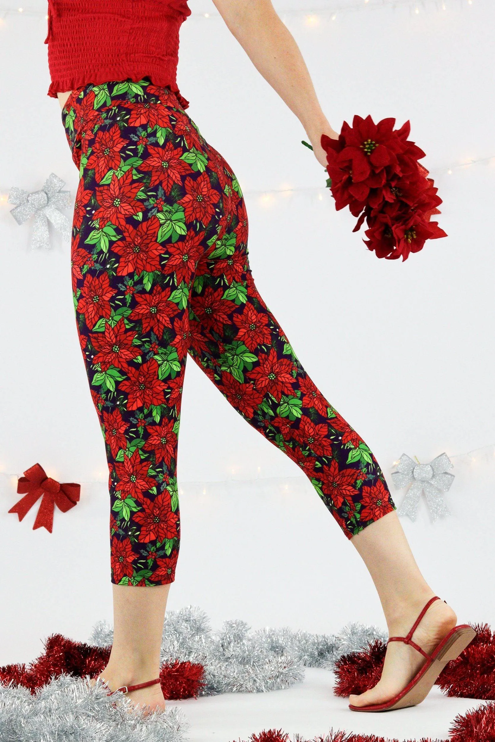 Christmas Poinsettias - Casual Capri Leggings