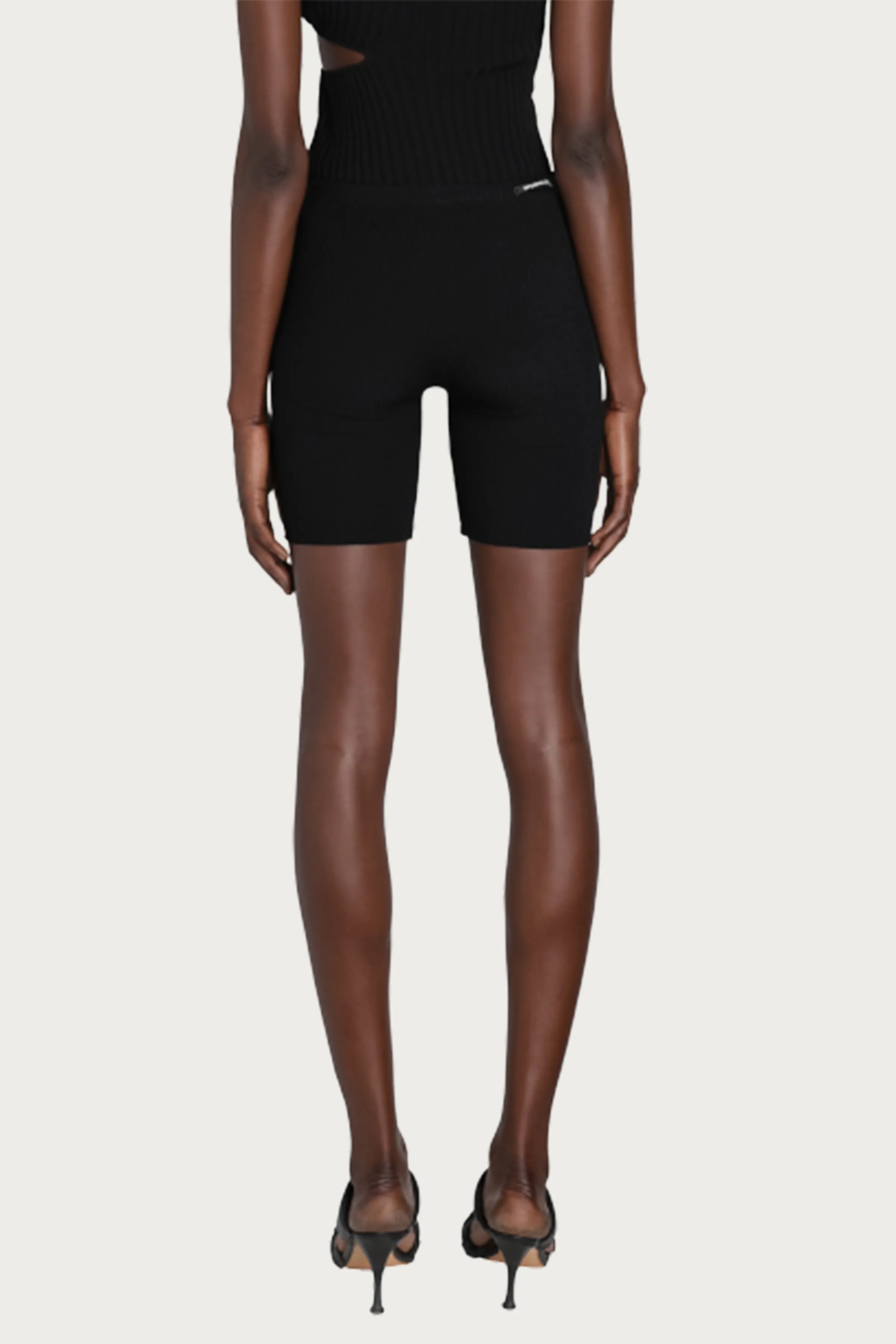 CLAIRE SHORTS