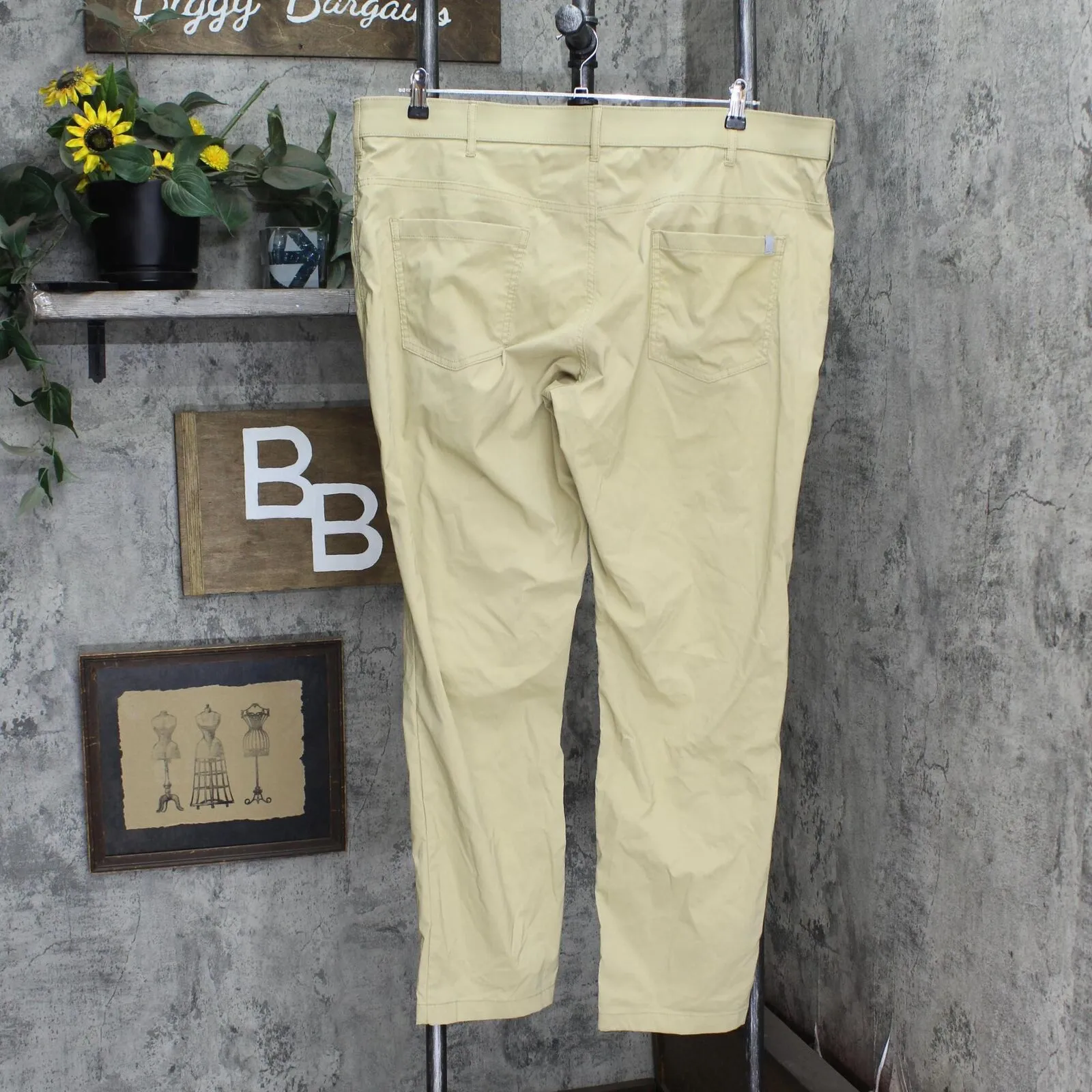Collection by Michael Strahan Mens Stretch Khaki Pants Brown 42x32