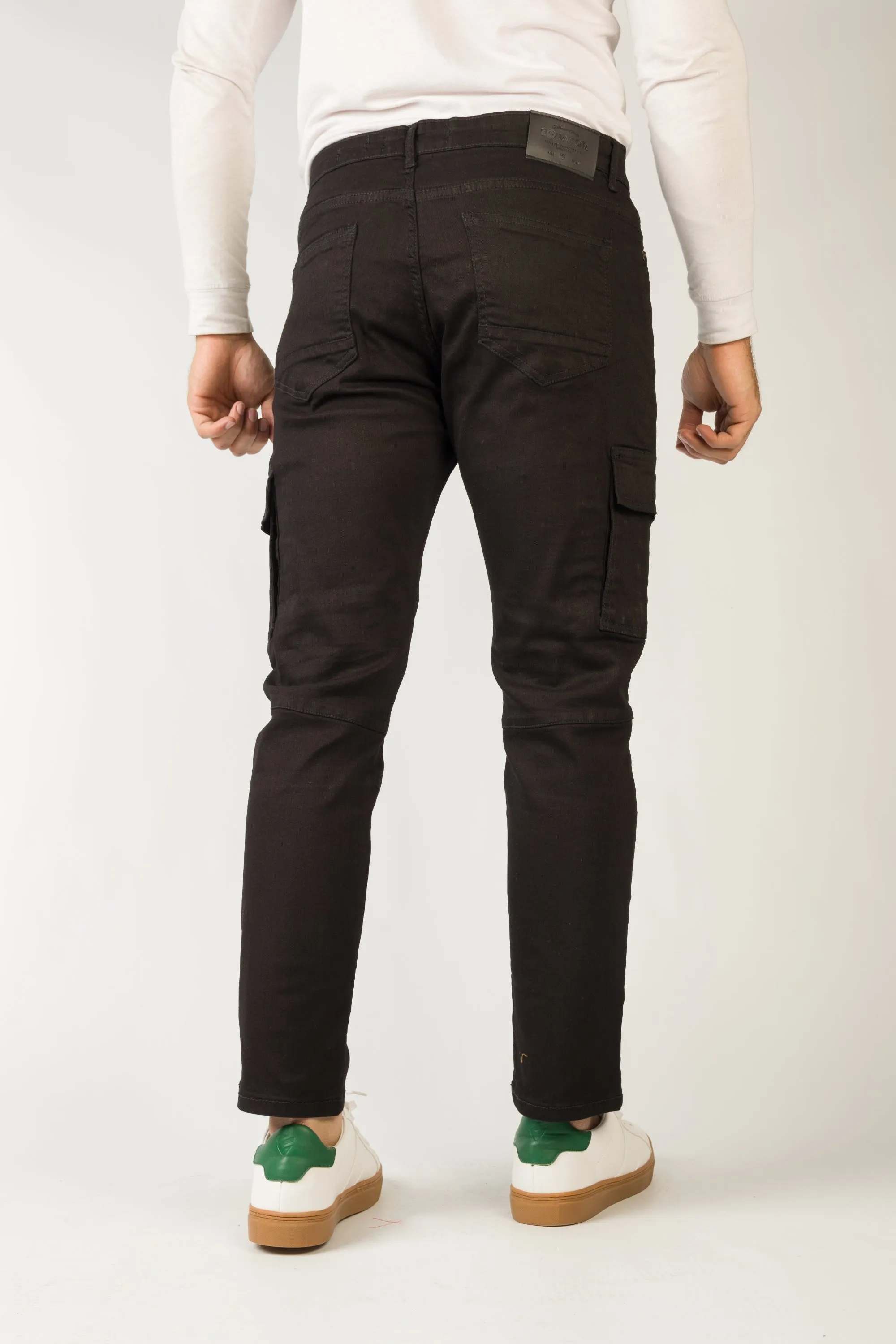 Cropped Fit Black Cargo Jeans