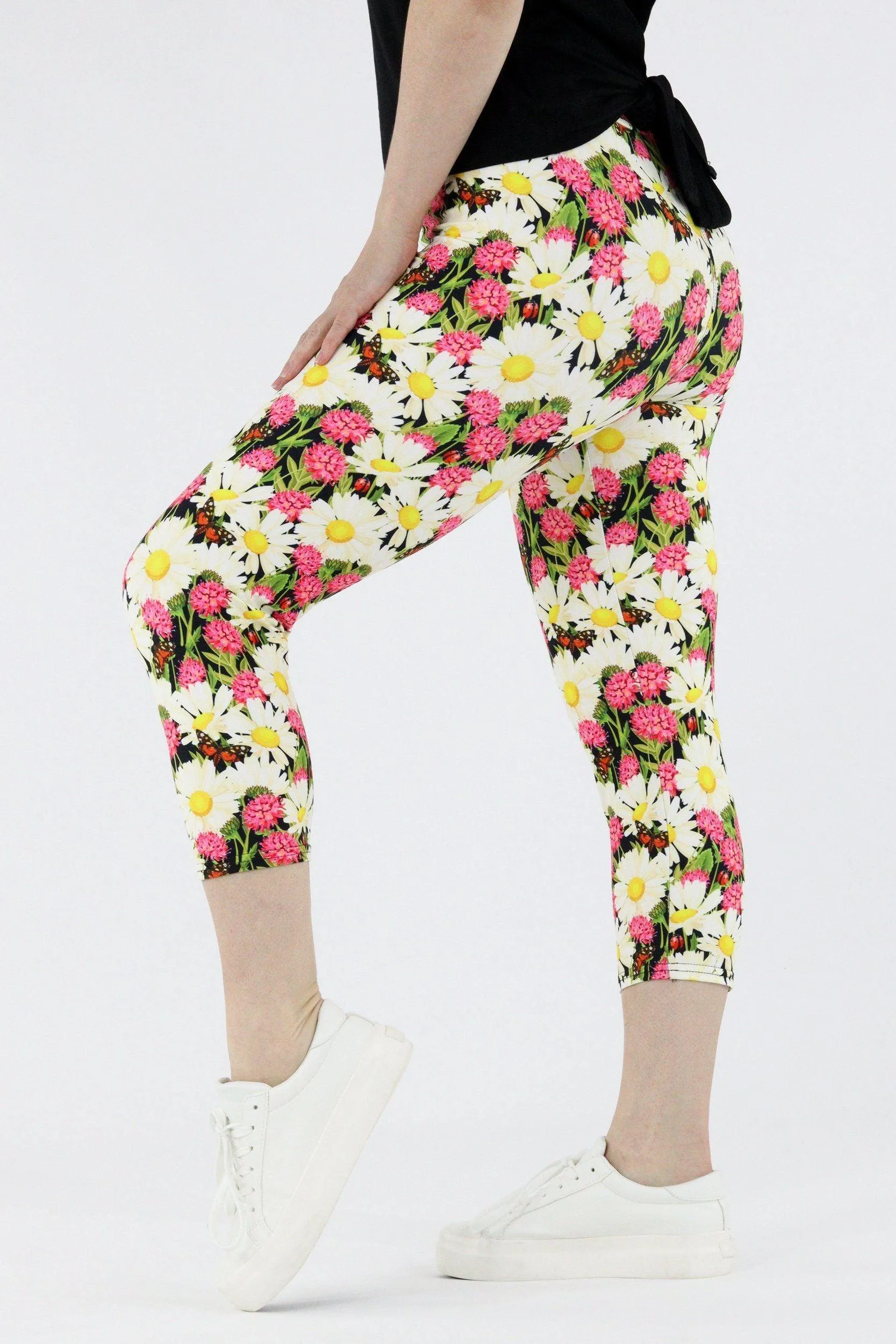 Daisy Meadow - Casual Capri Leggings