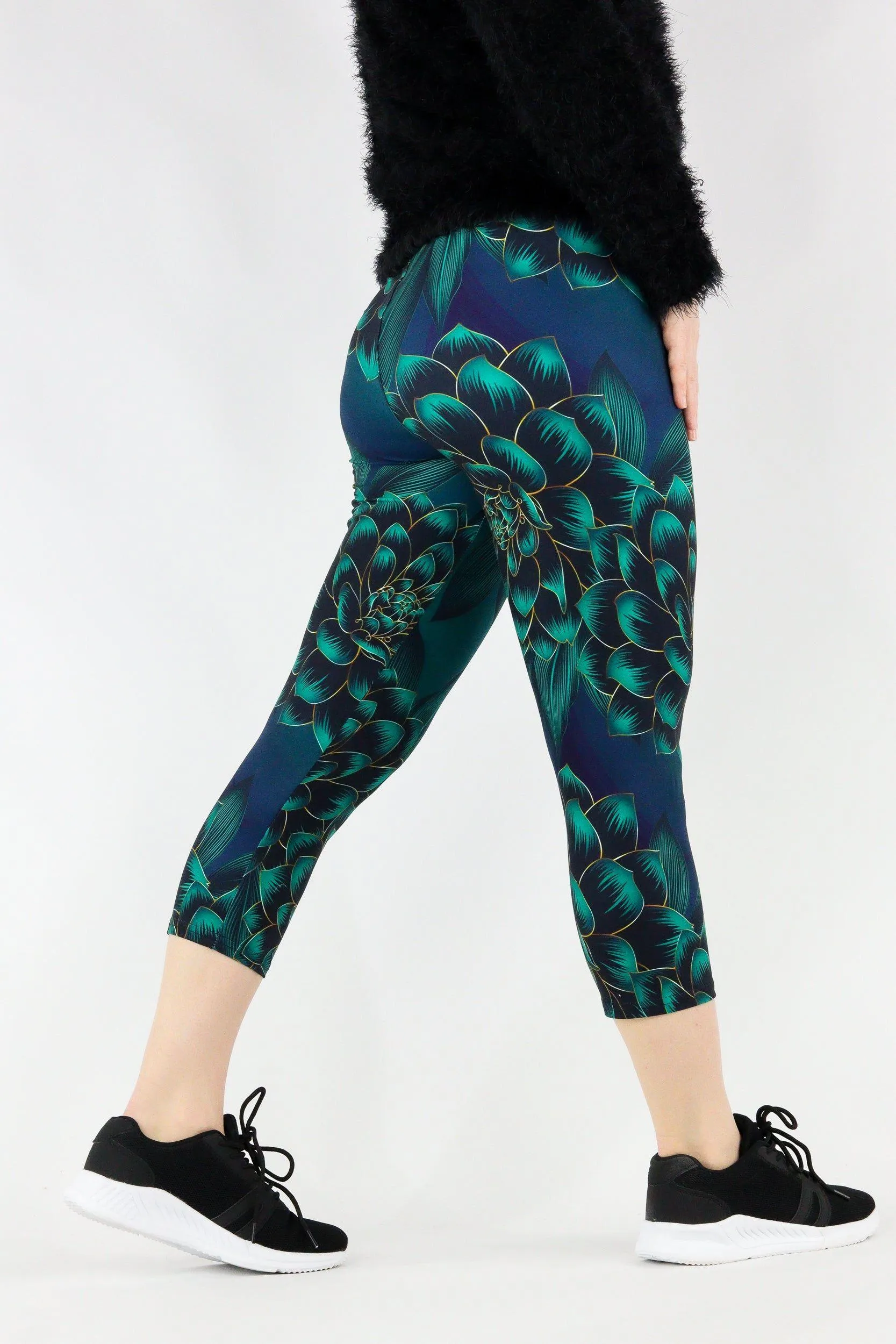 Dashing Delilah - Casual Capri Leggings