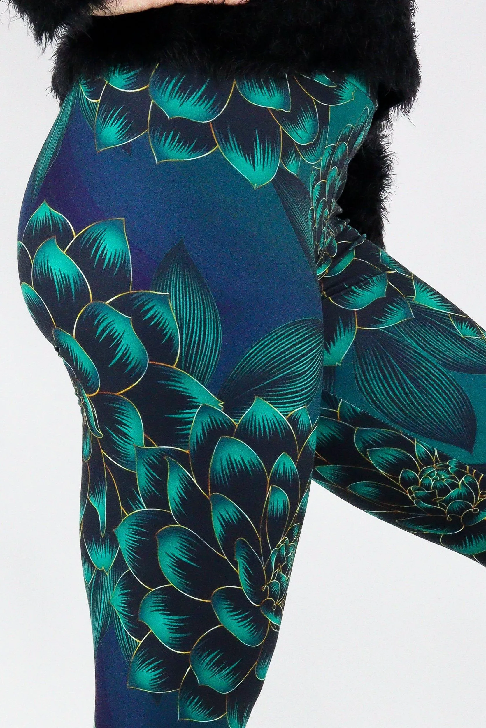 Dashing Delilah - Casual Capri Leggings