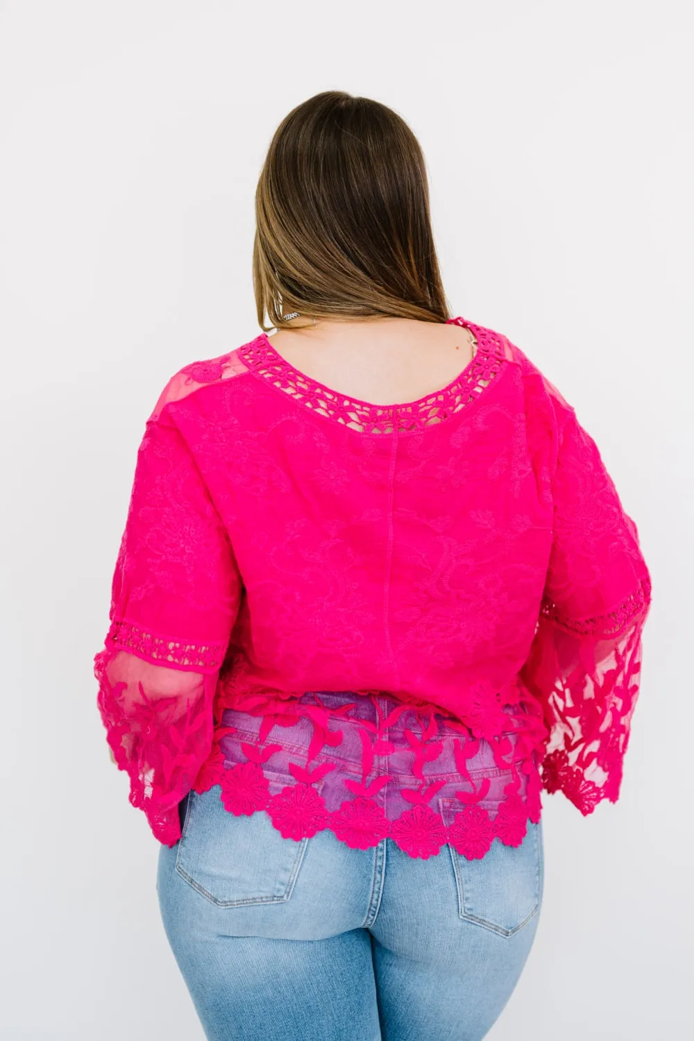 Davi & Dani Lace Oasis Full Size Run Blouse