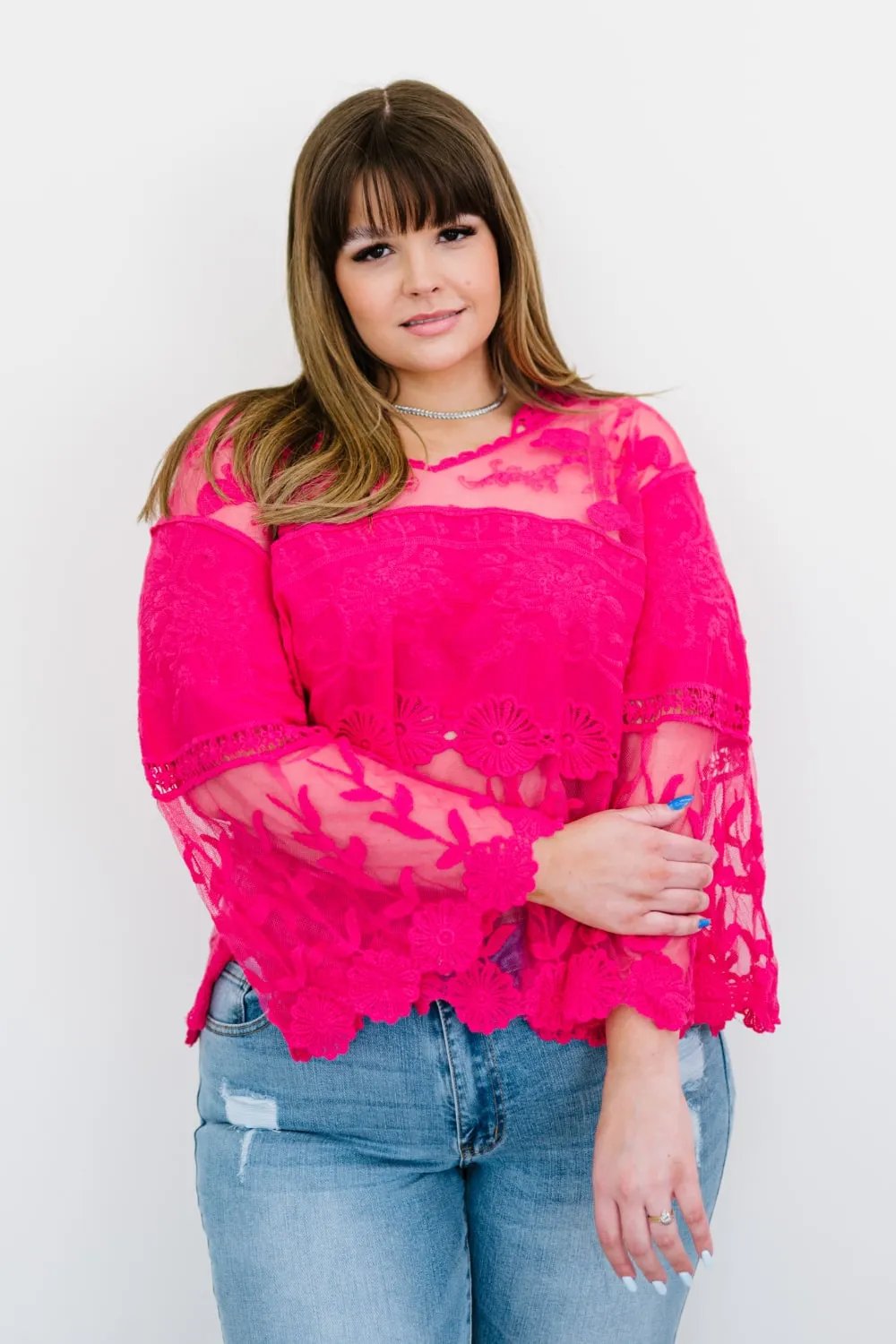 Davi & Dani Lace Oasis Full Size Run Blouse