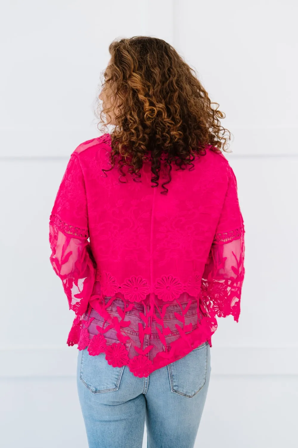 Davi & Dani Lace Oasis Full Size Run Blouse