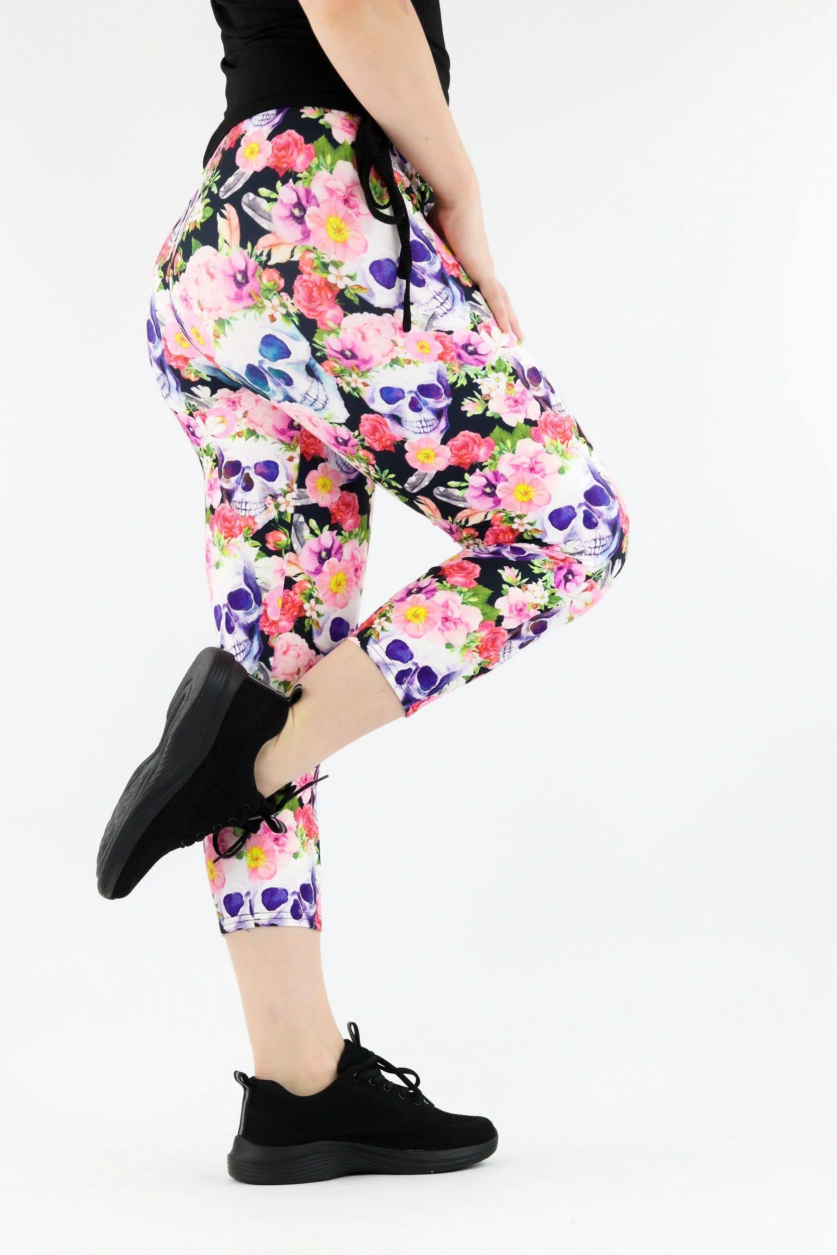 Dead Pretty - Casual Capri Leggings