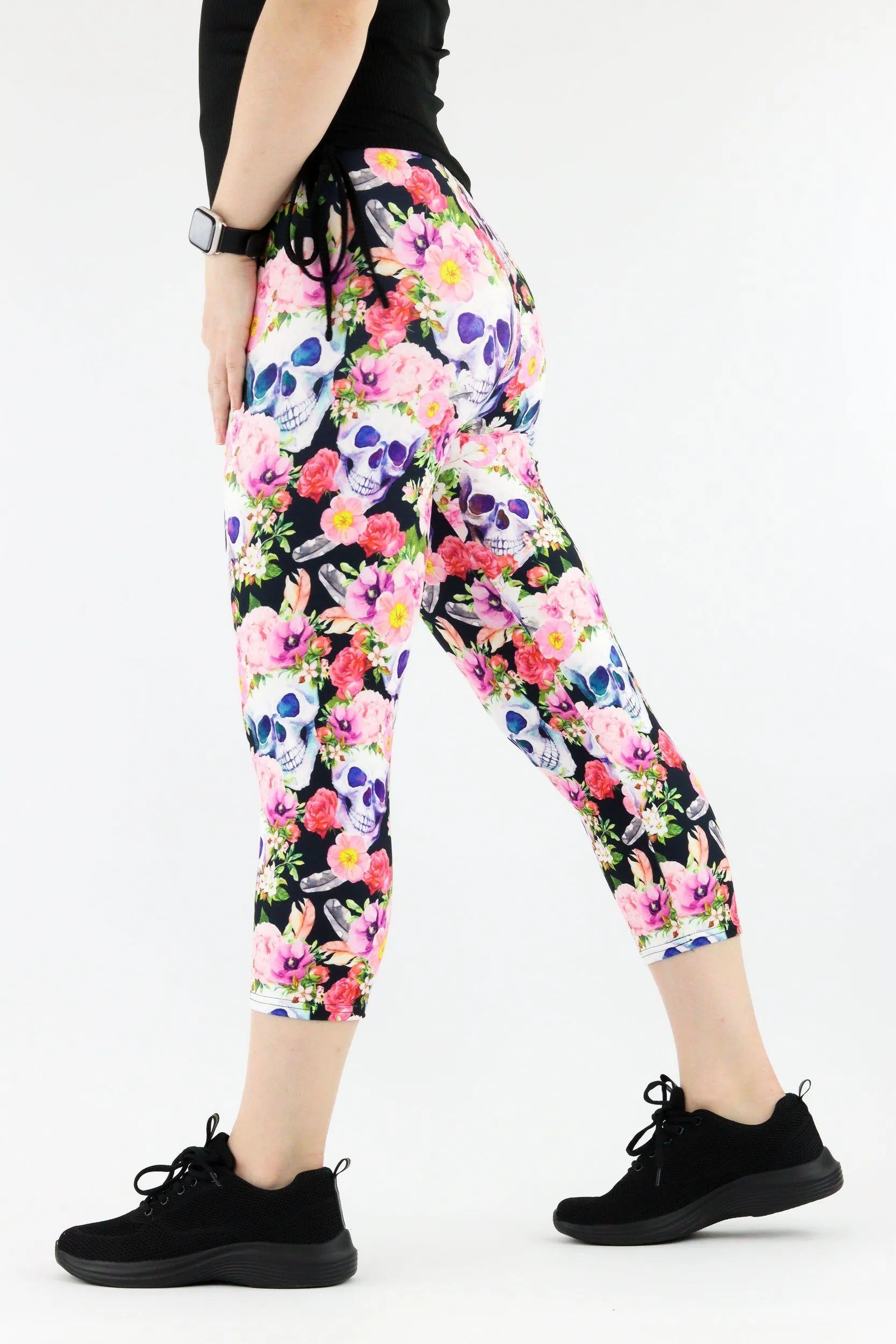 Dead Pretty - Casual Capri Leggings