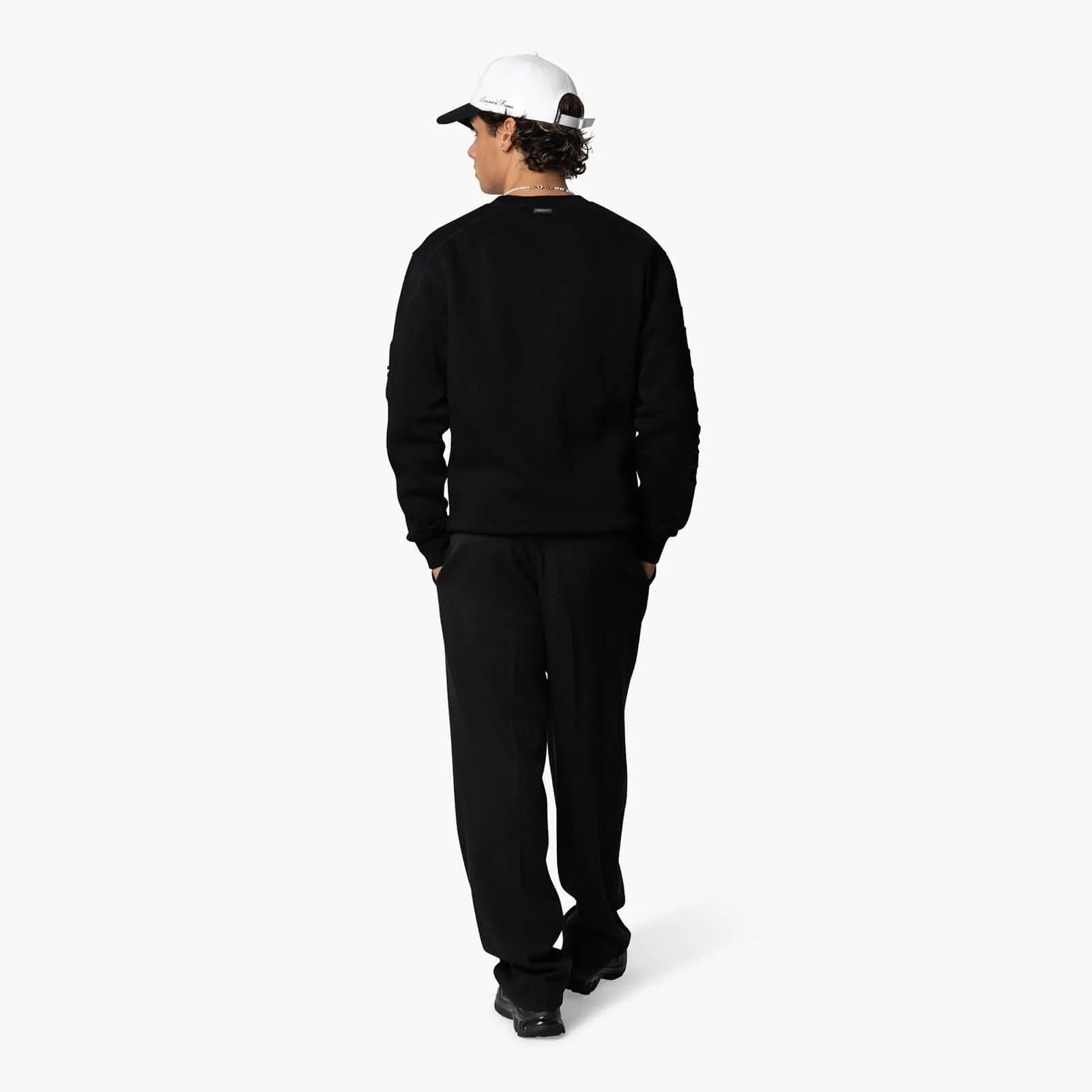 DEFENDER CREWNECK | BLACK/BLACK