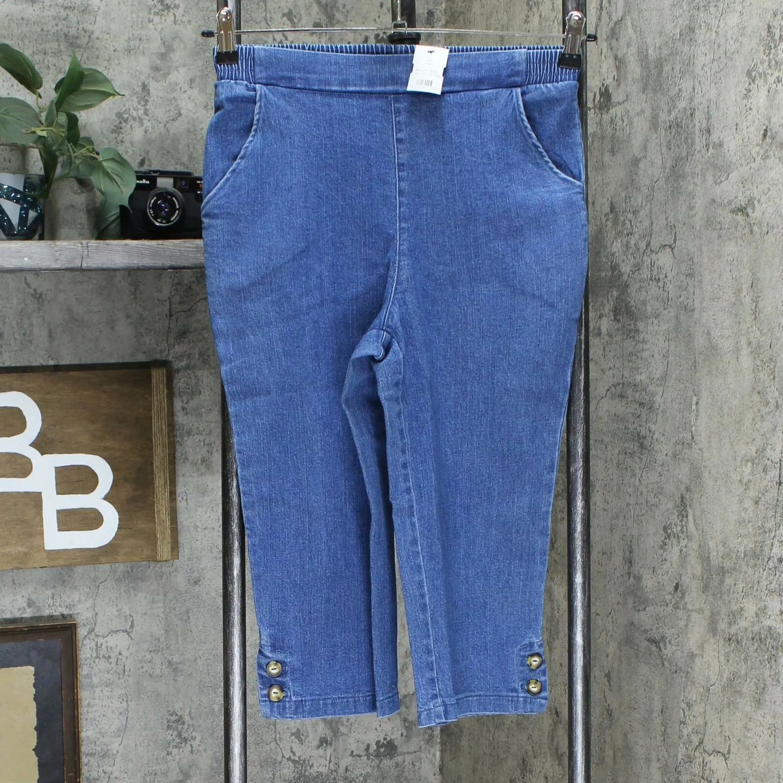 Denim & Co. Women's Denim Pull-on Flat Front Pedal Pusher Pants