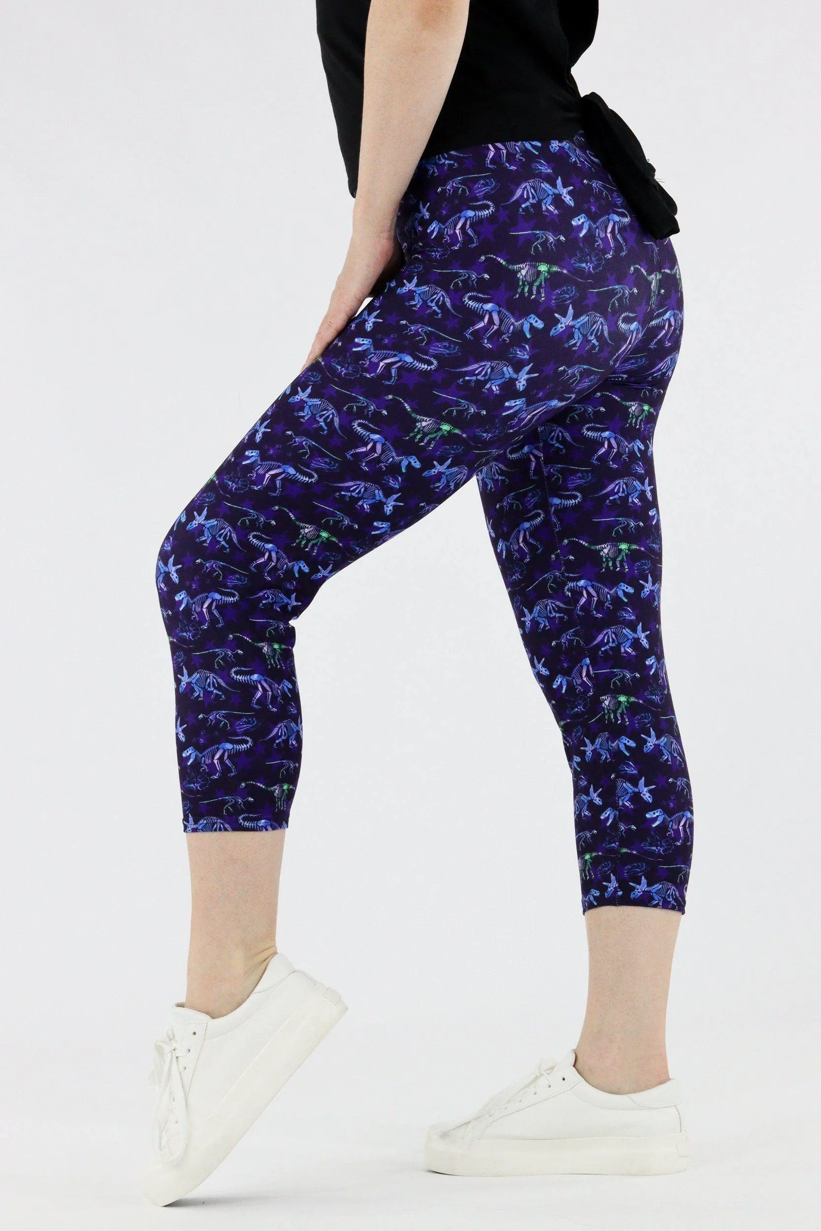 Dinosaur Fossils - Casual Capri Leggings