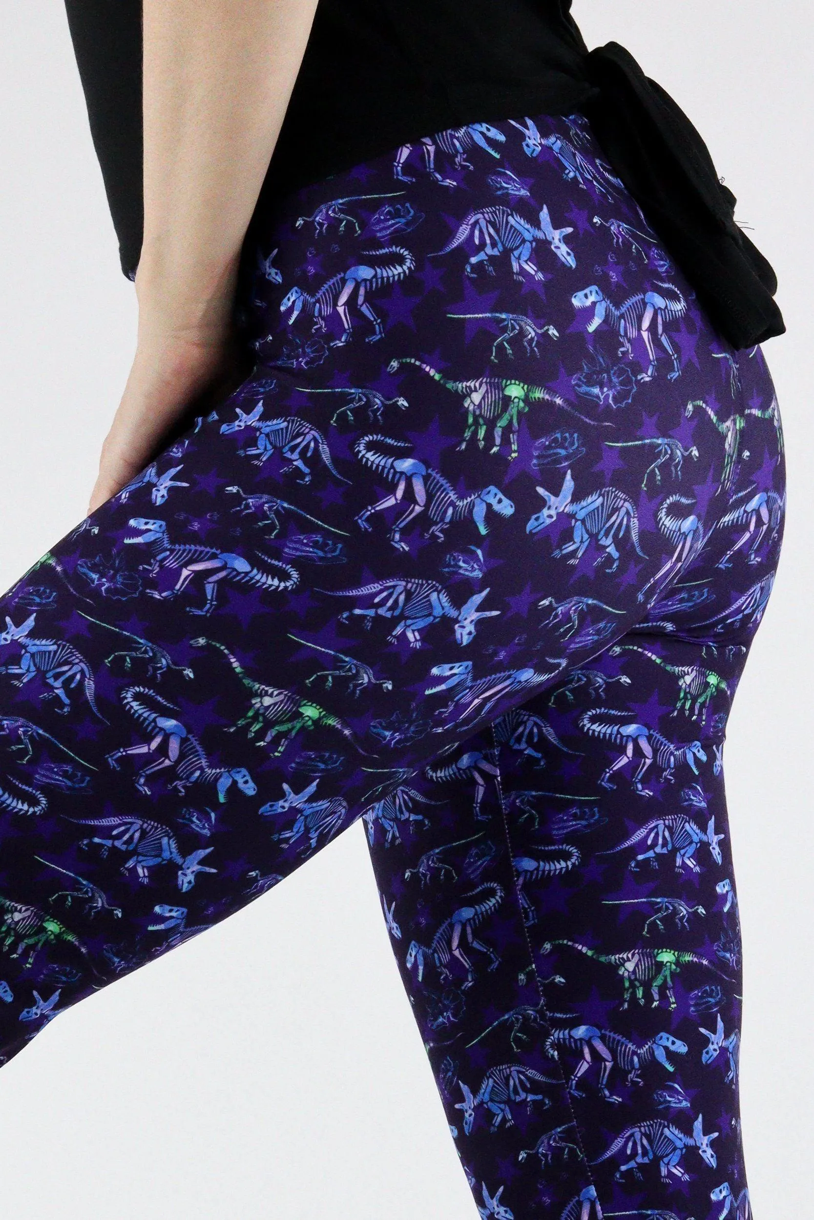 Dinosaur Fossils - Casual Capri Leggings