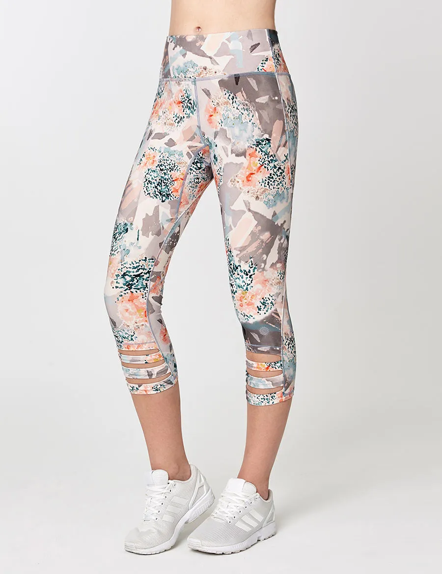 easyoga LESPIRO Loop In Cropped Tights - F88 Fallen Petals