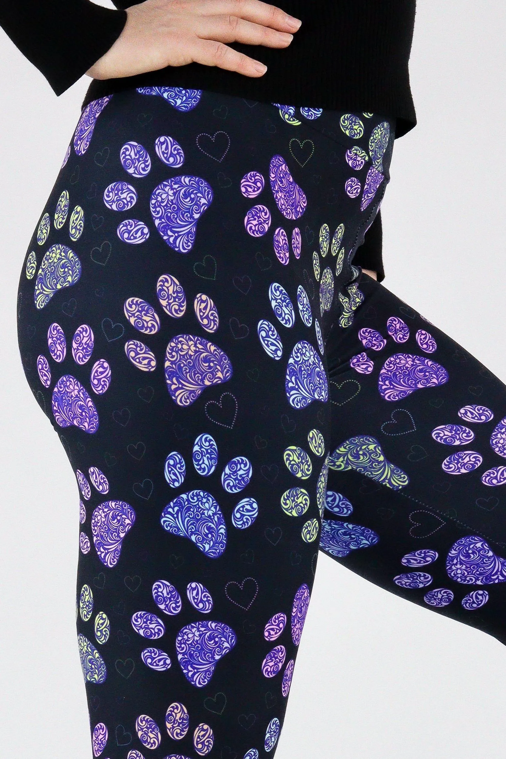 Floral Paws - Casual Capri Leggings