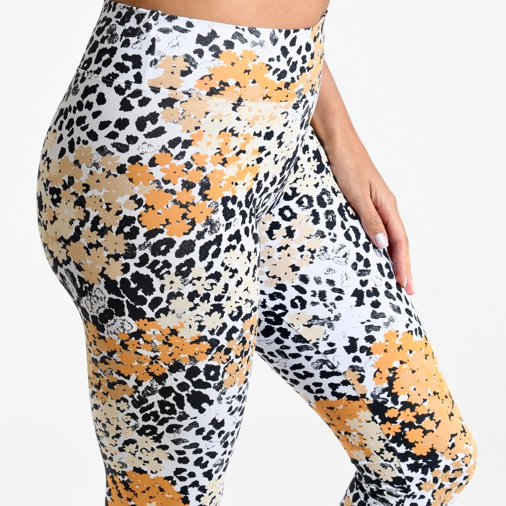 Flowers Leopard Capris
