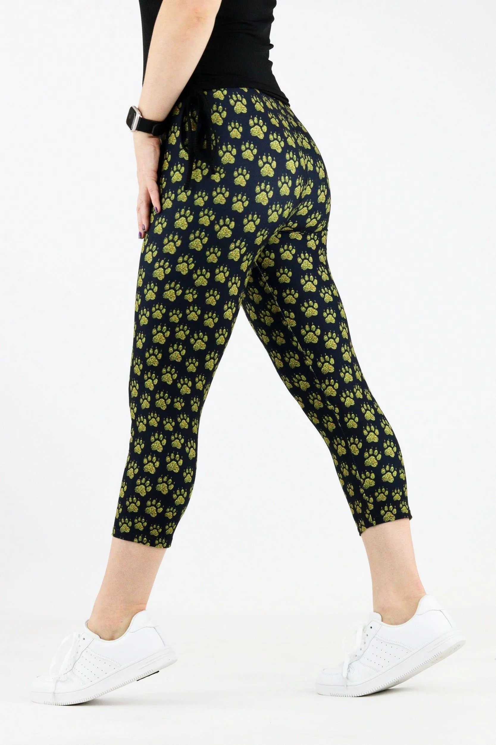 Glitter Golden Paws - Casual Capri Leggings