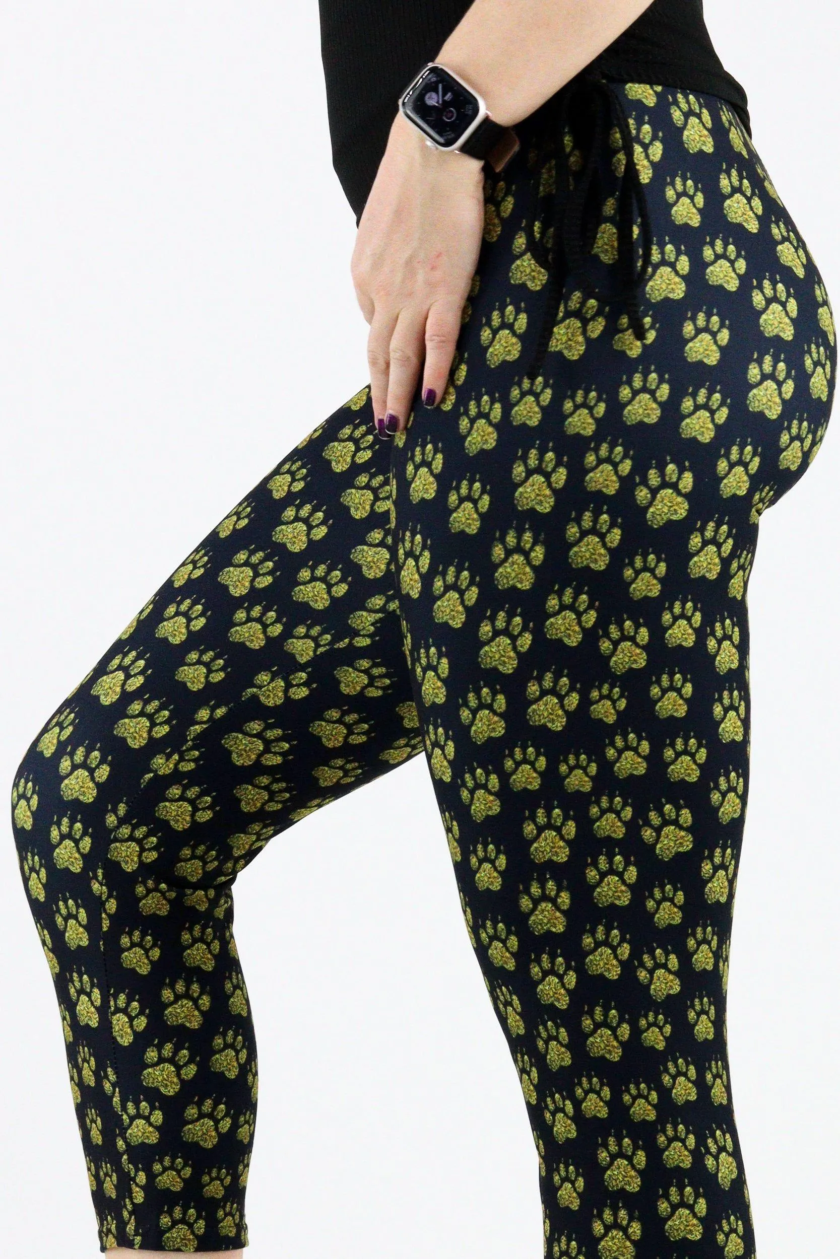 Glitter Golden Paws - Casual Capri Leggings