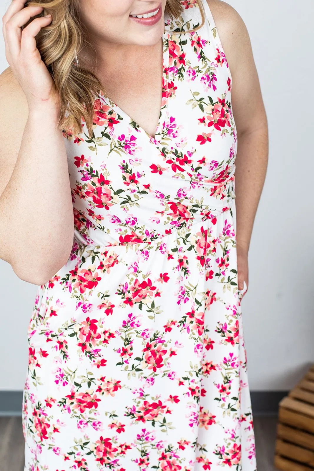 IN STOCK Taryn Sleeveless Midi Dress - White Floral FINAL SALE