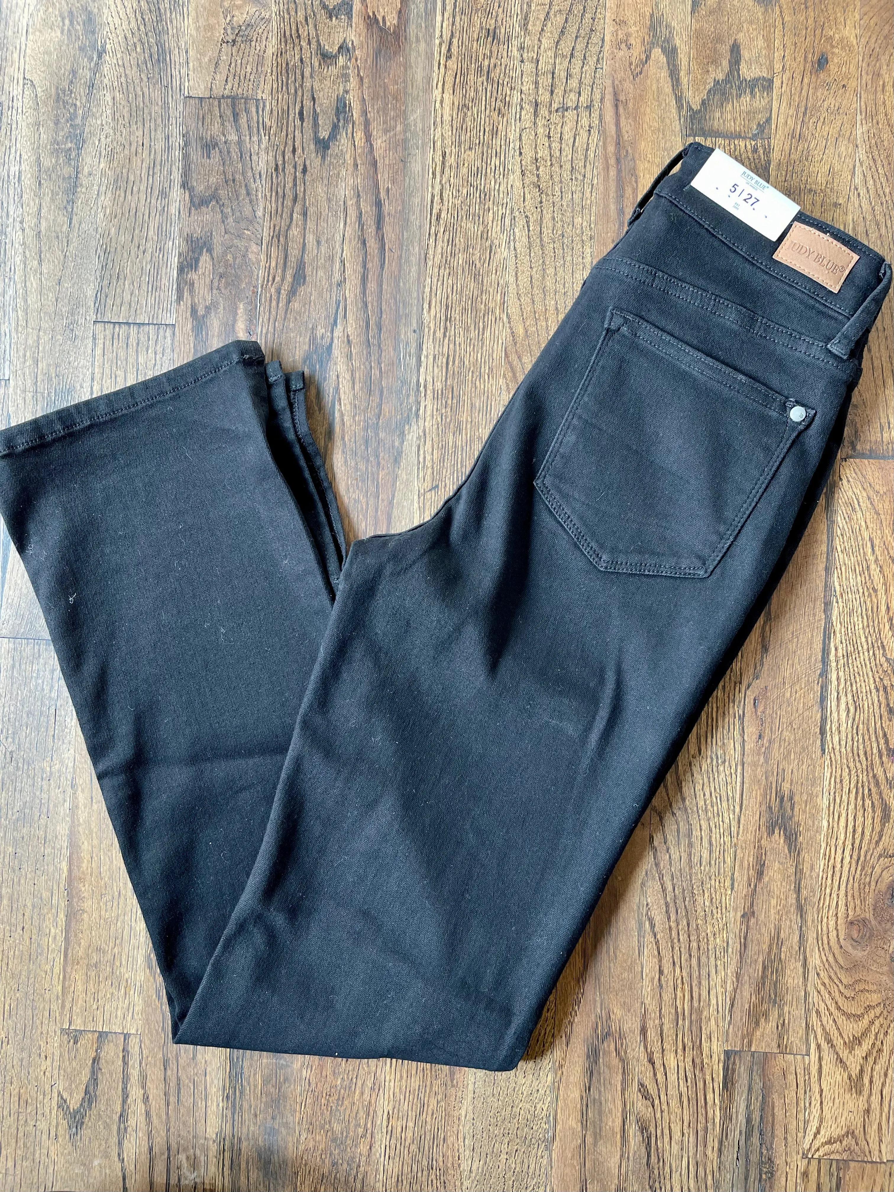 Judy Blue || Gia High Waist 90's Black Slit Hem Straight Leg Jean