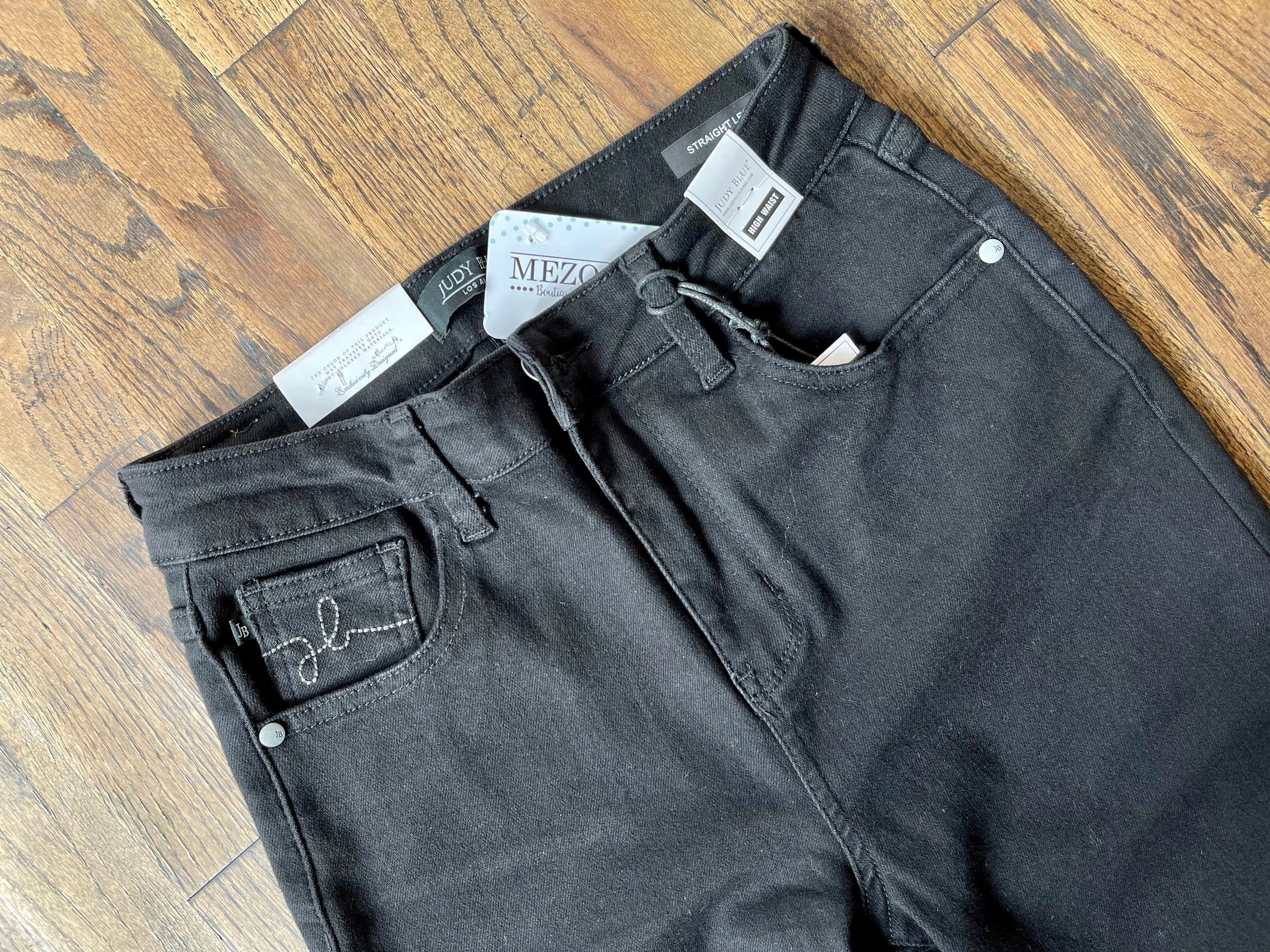 Judy Blue || Gia High Waist 90's Black Slit Hem Straight Leg Jean