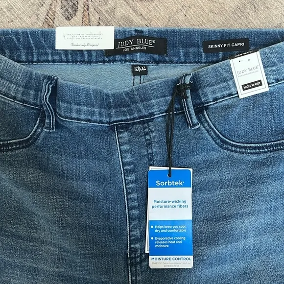 Judy Blue High Waist Cool Denim Pull On Capri