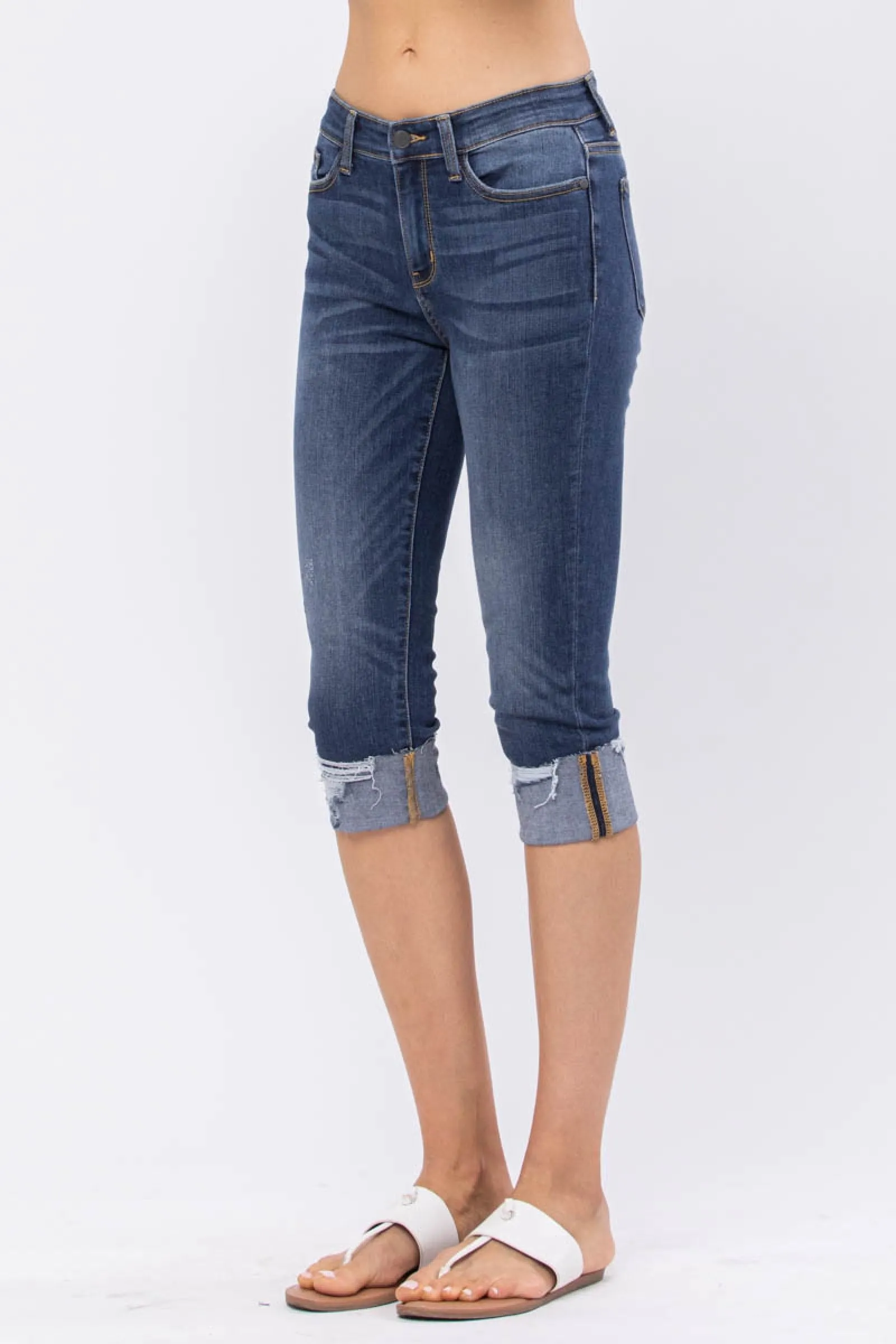 Judy Blue Mid-Rise Destroyed Cuff Capris